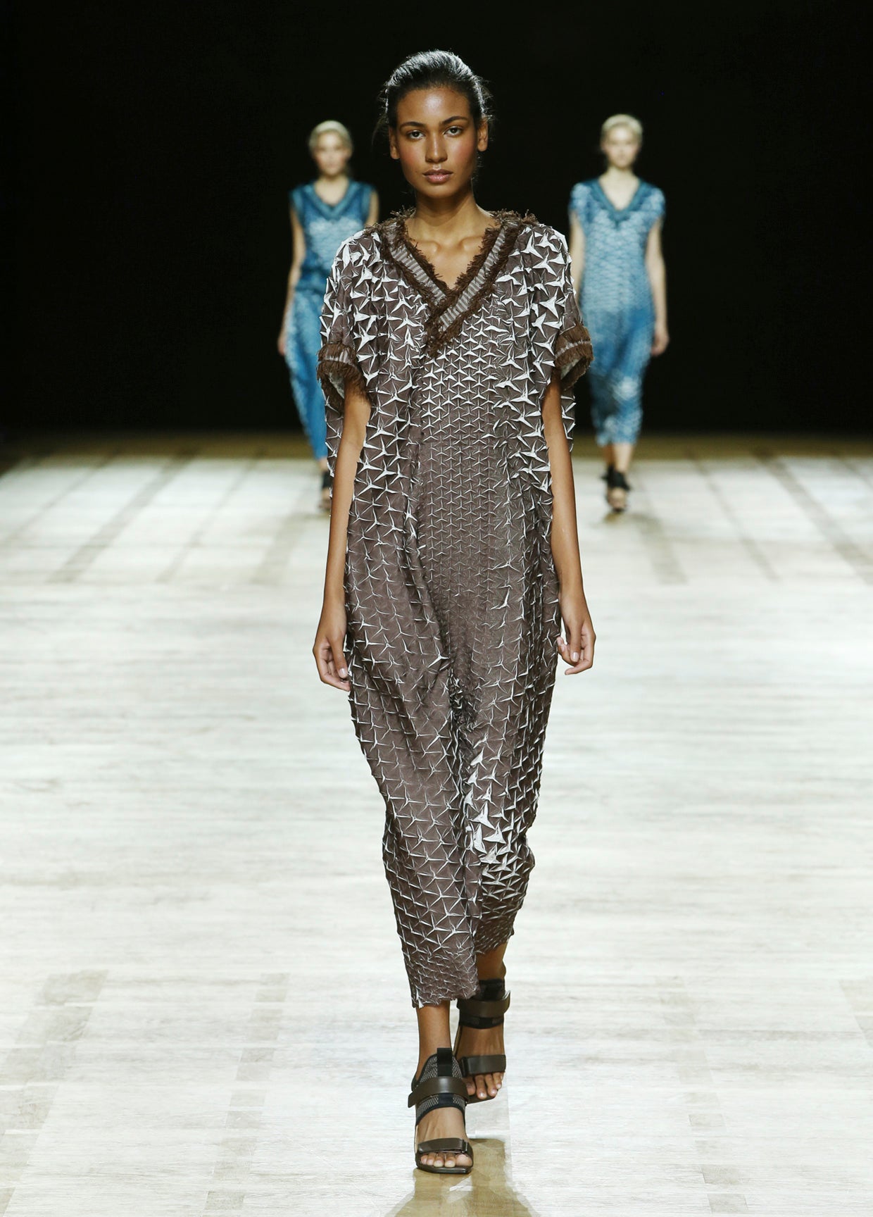 ISSEY MIYAKE SPRING SUMMER 2018 コレクション 04
