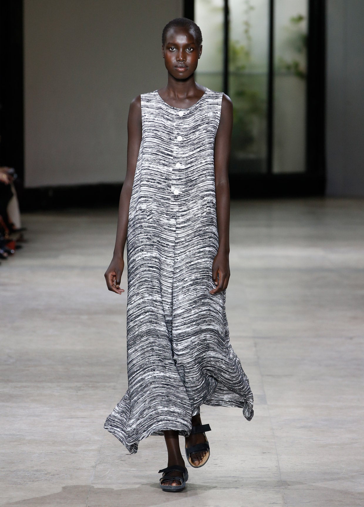 ISSEY MIYAKE SPRING SUMMER 2019 コレクション 03