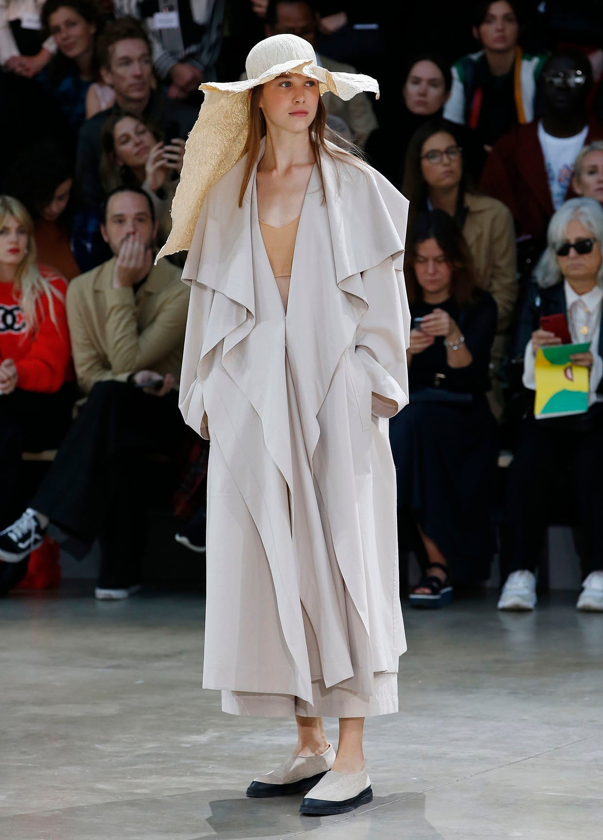 ISSEY MIYAKE SPRING SUMMER 2020 コレクション 01