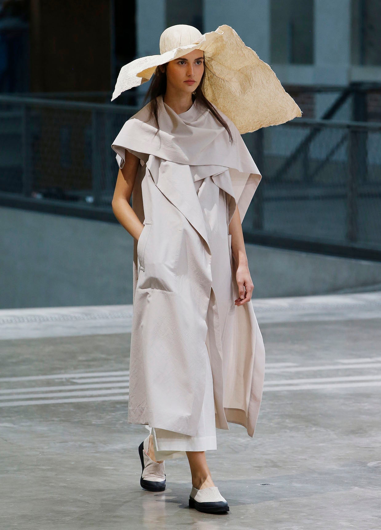 ISSEY MIYAKE SPRING SUMMER 2020 コレクション 02