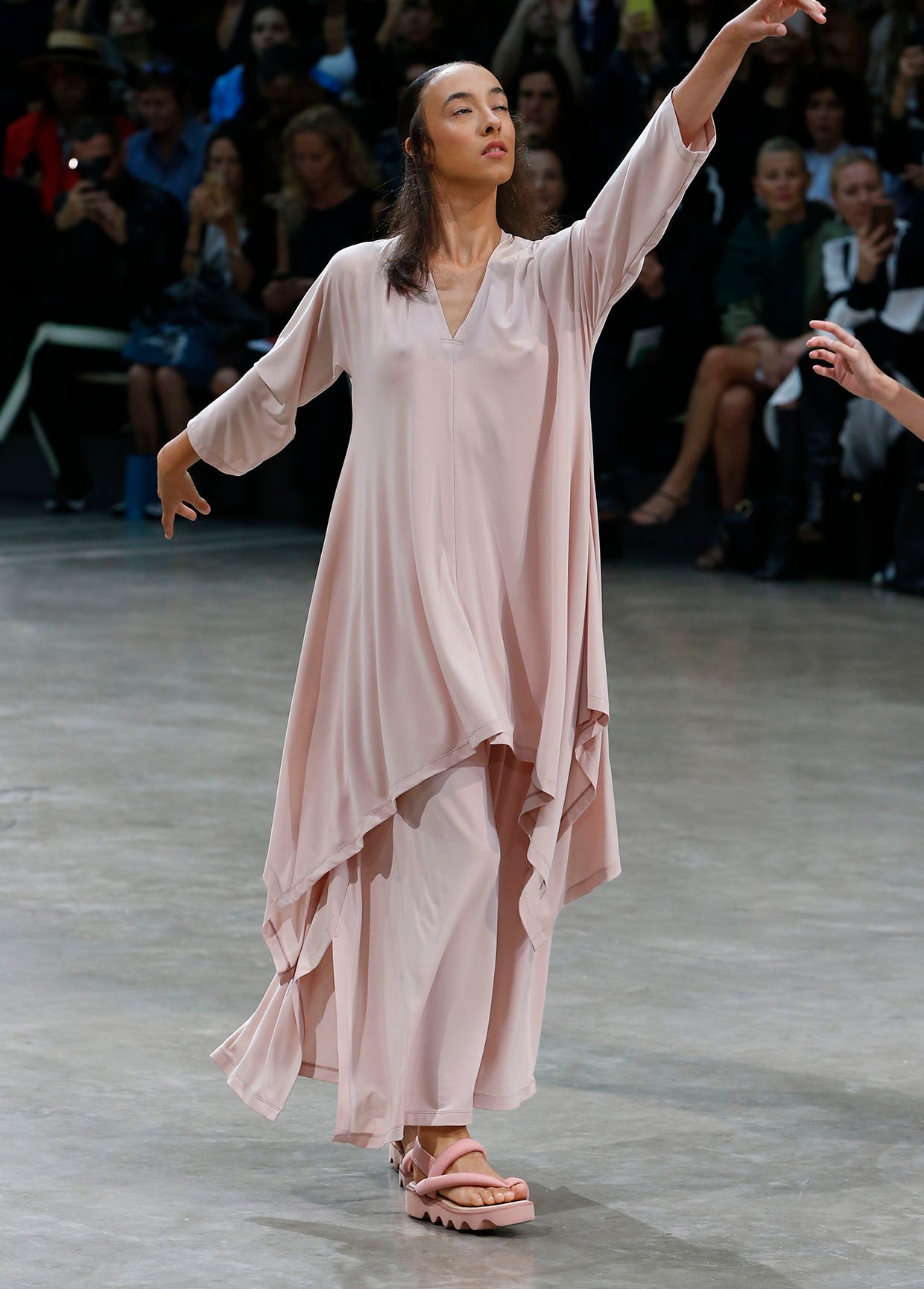 ISSEY MIYAKE SPRING SUMMER 2020 コレクション 06