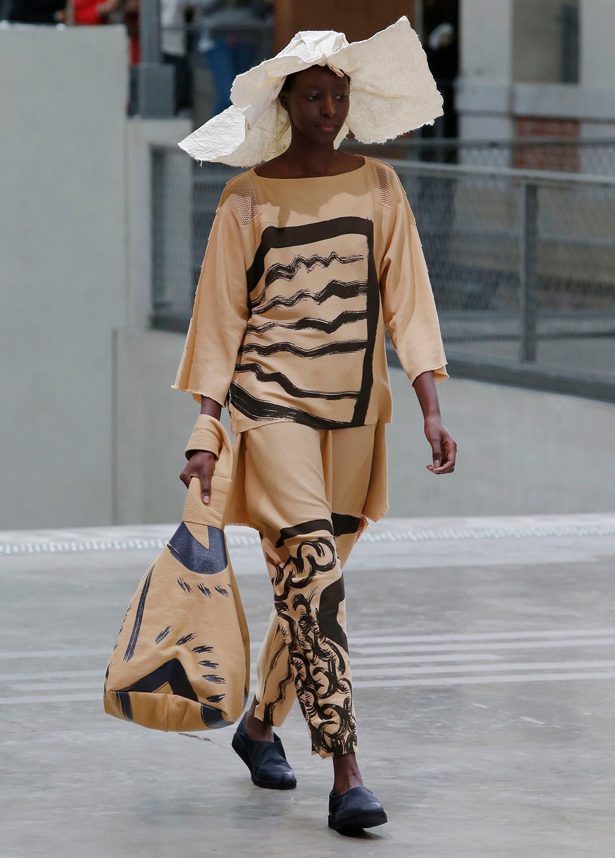 ISSEY MIYAKE SPRING SUMMER 2020 コレクション 12