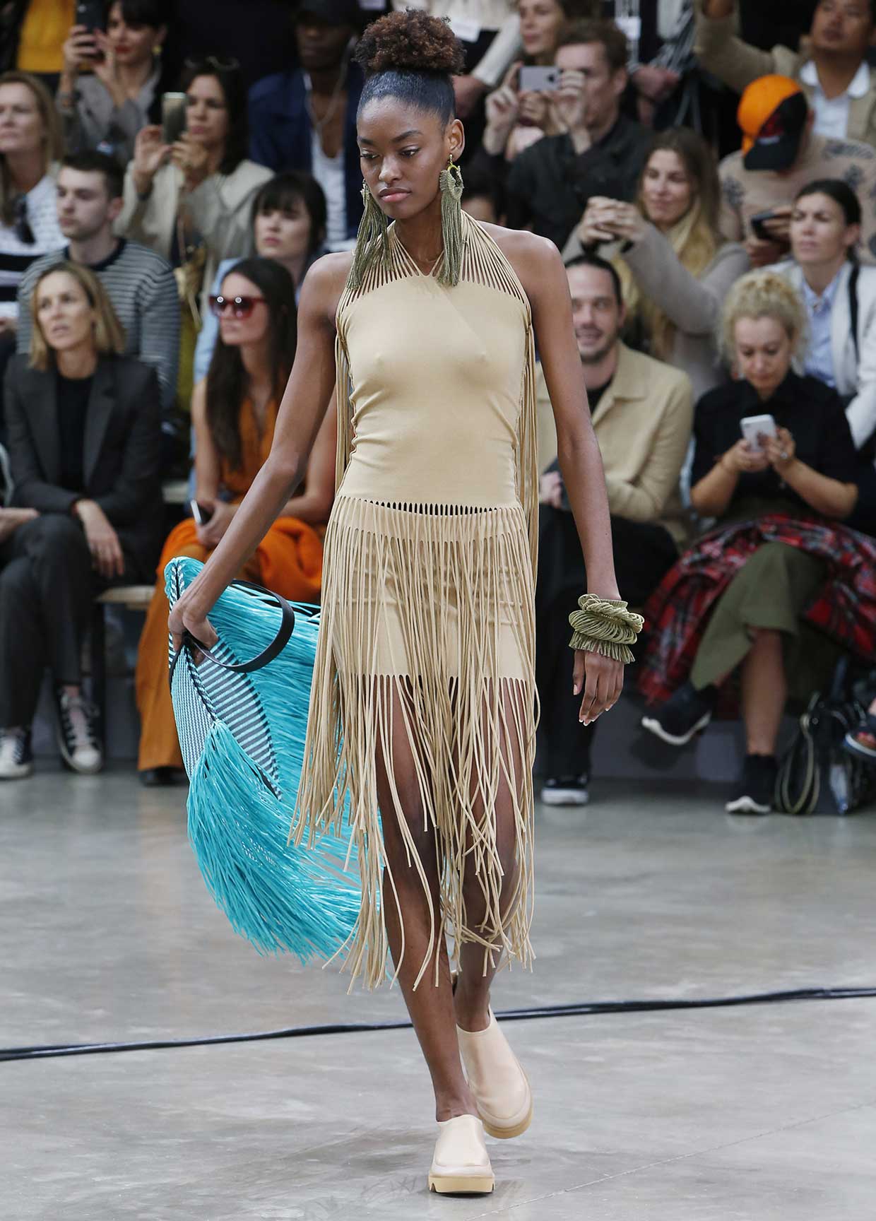 ISSEY MIYAKE SPRING SUMMER 2020 コレクション 18