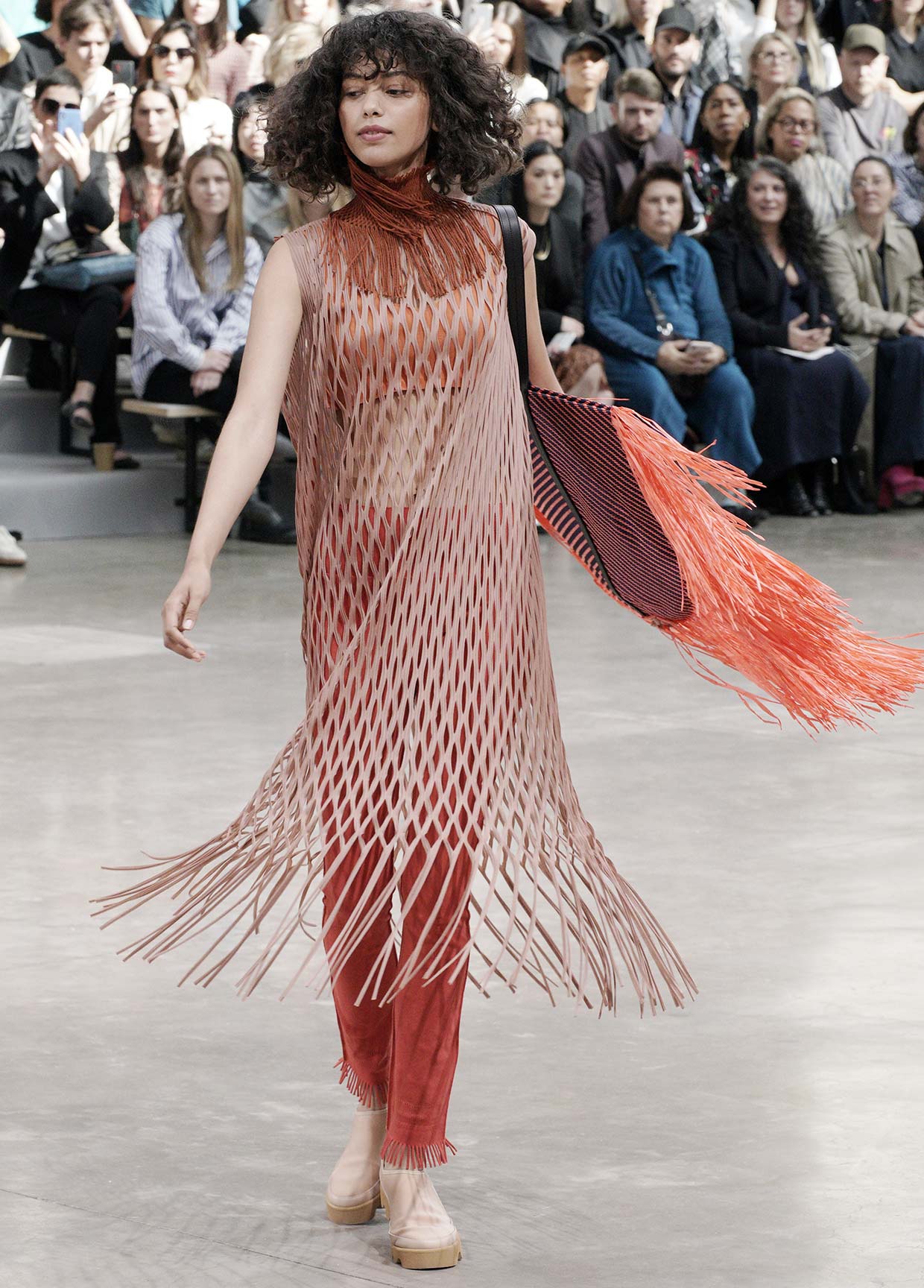 ISSEY MIYAKE SPRING SUMMER 2020 コレクション 19