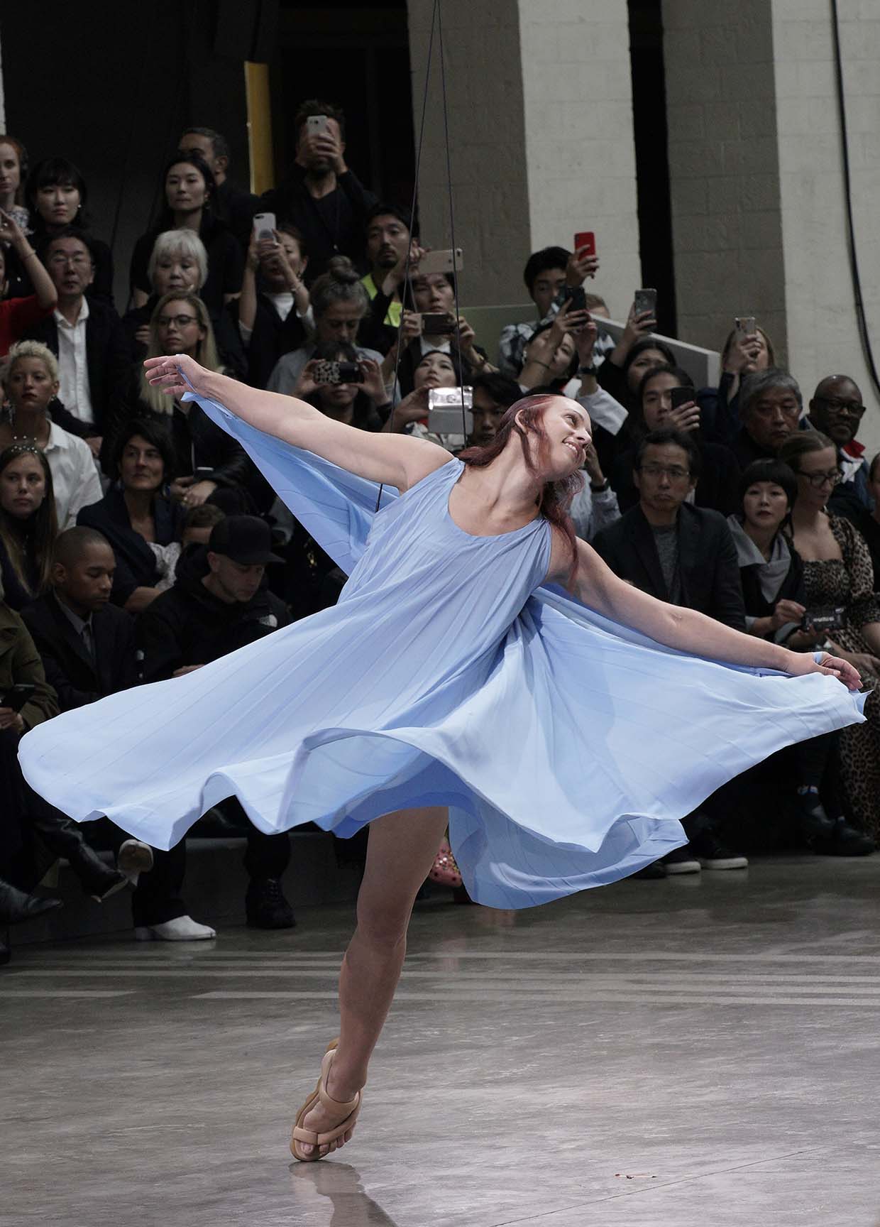ISSEY MIYAKE SPRING SUMMER 2020 コレクション 55