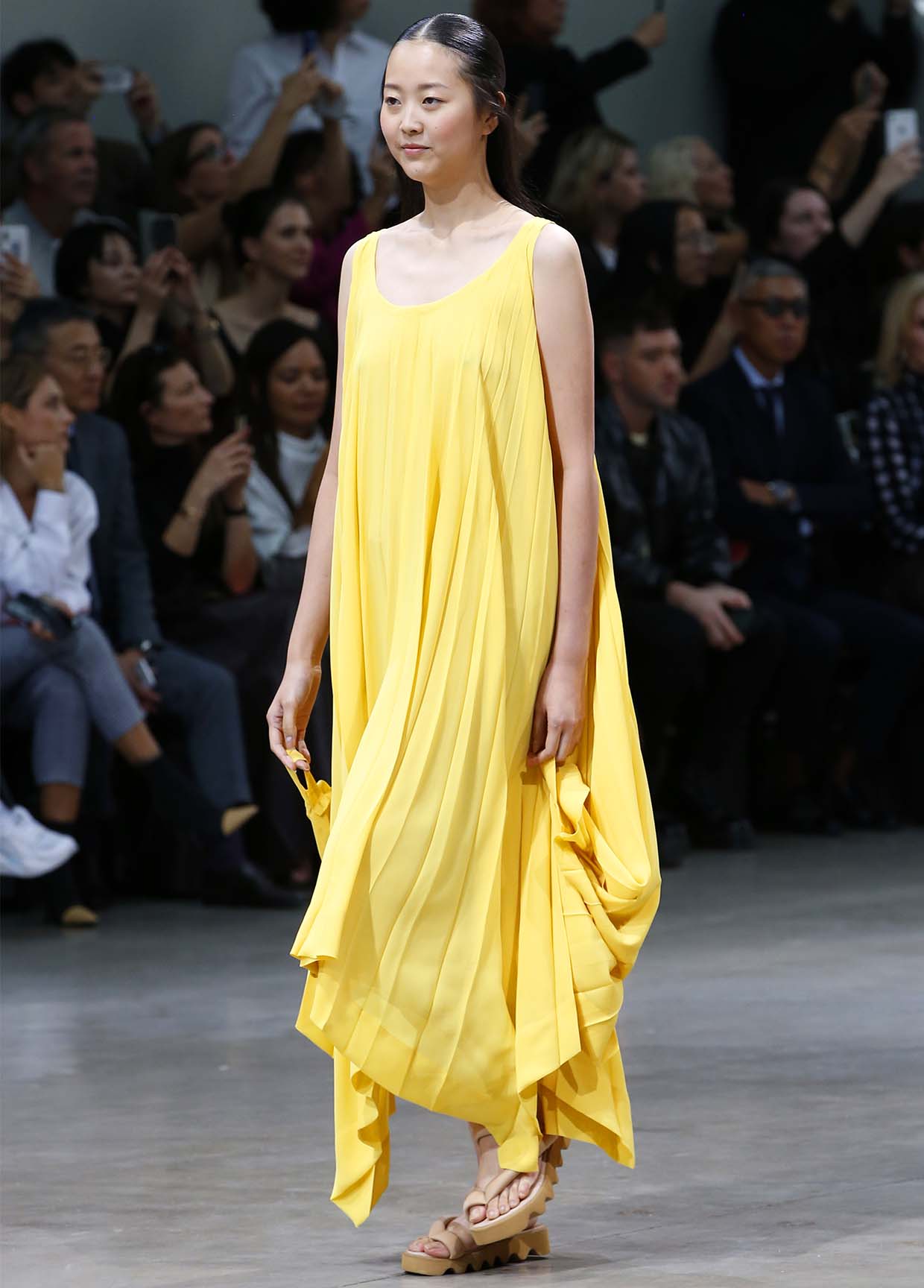 ISSEY MIYAKE SPRING SUMMER 2020 コレクション 58