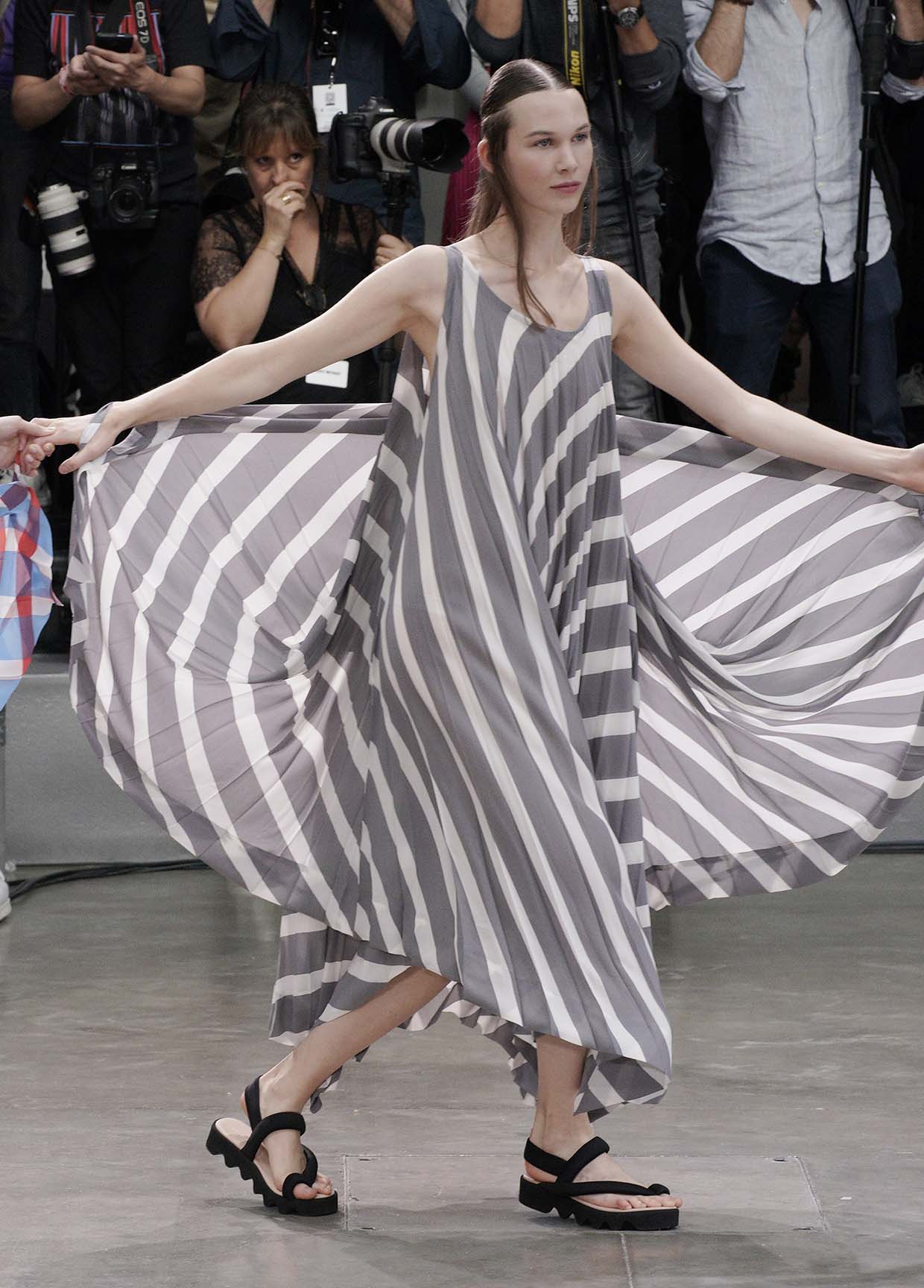 ISSEY MIYAKE SPRING SUMMER 2020 コレクション 63