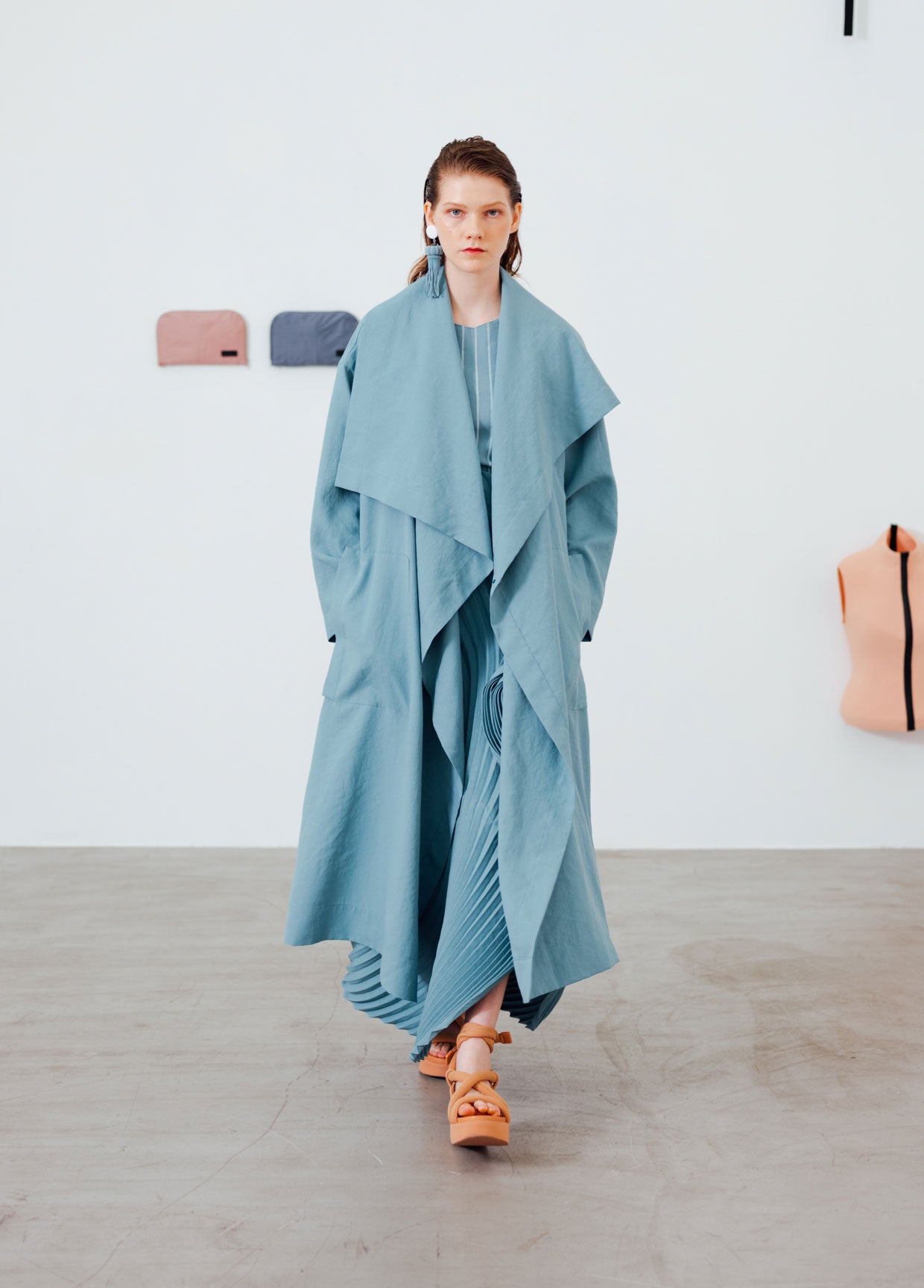 ISSEY MIYAKE SPRING SUMMER 2021 コレクション19 – isseymiyake.com