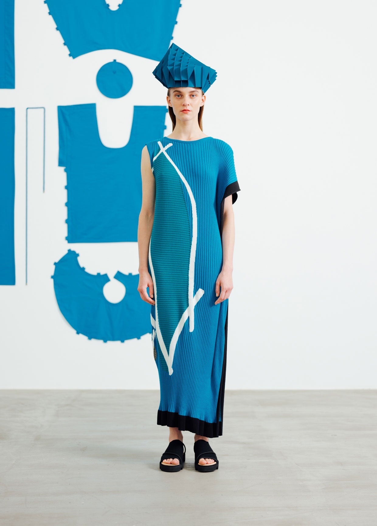 ISSEY MIYAKE SPRING SUMMER 2021 コレクション35 – isseymiyake.com