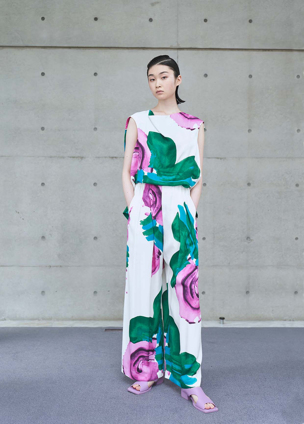 ISSEY MIYAKE SPRING SUMMER 2022 コレクション26 – isseymiyake.com