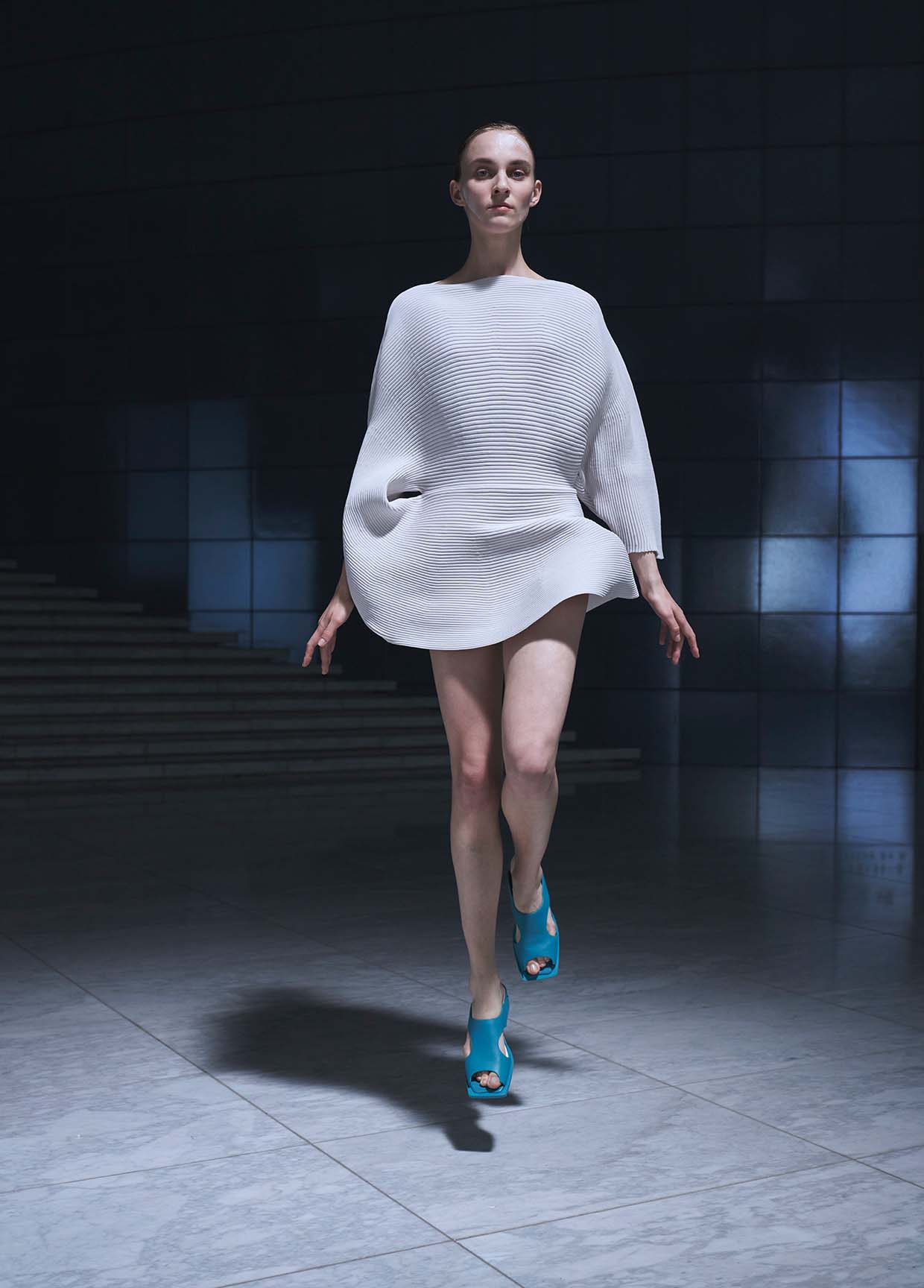 匿名配送☆ シアー レギンス ISSEY MIYAKE