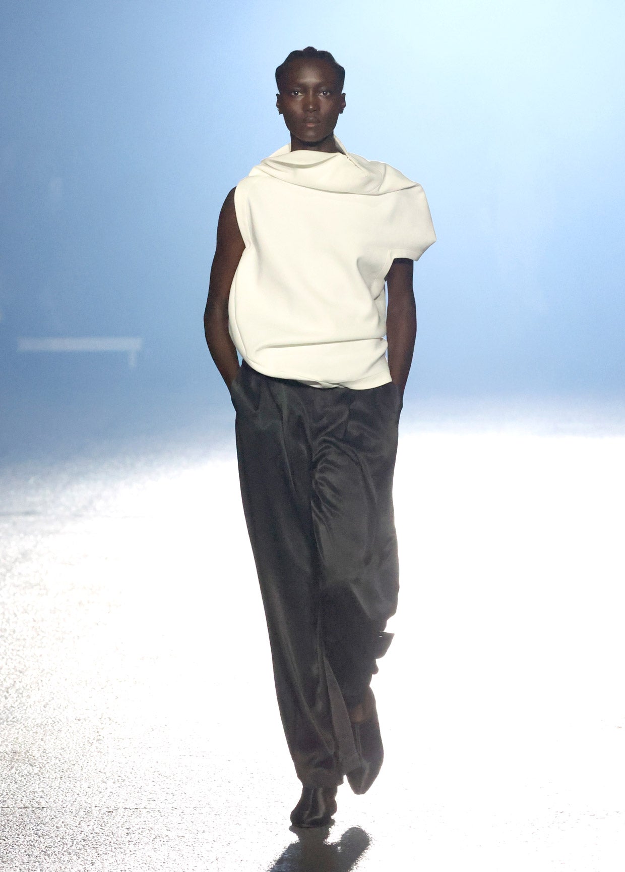 ISSEY MIYAKE SPRING SUMMER 2023 コレクション01