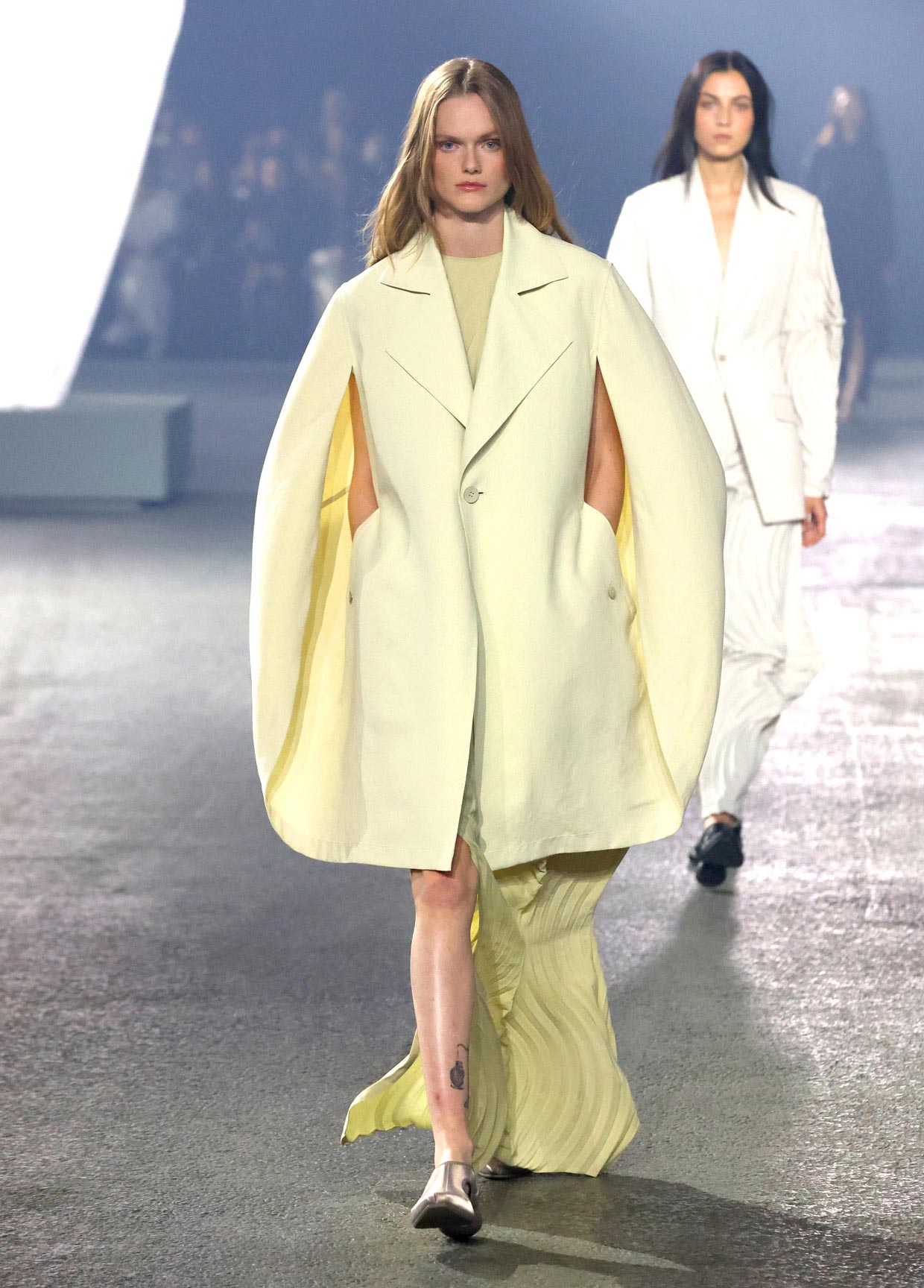 ISSEY MIYAKE SPRING SUMMER 2023 コレクション 18