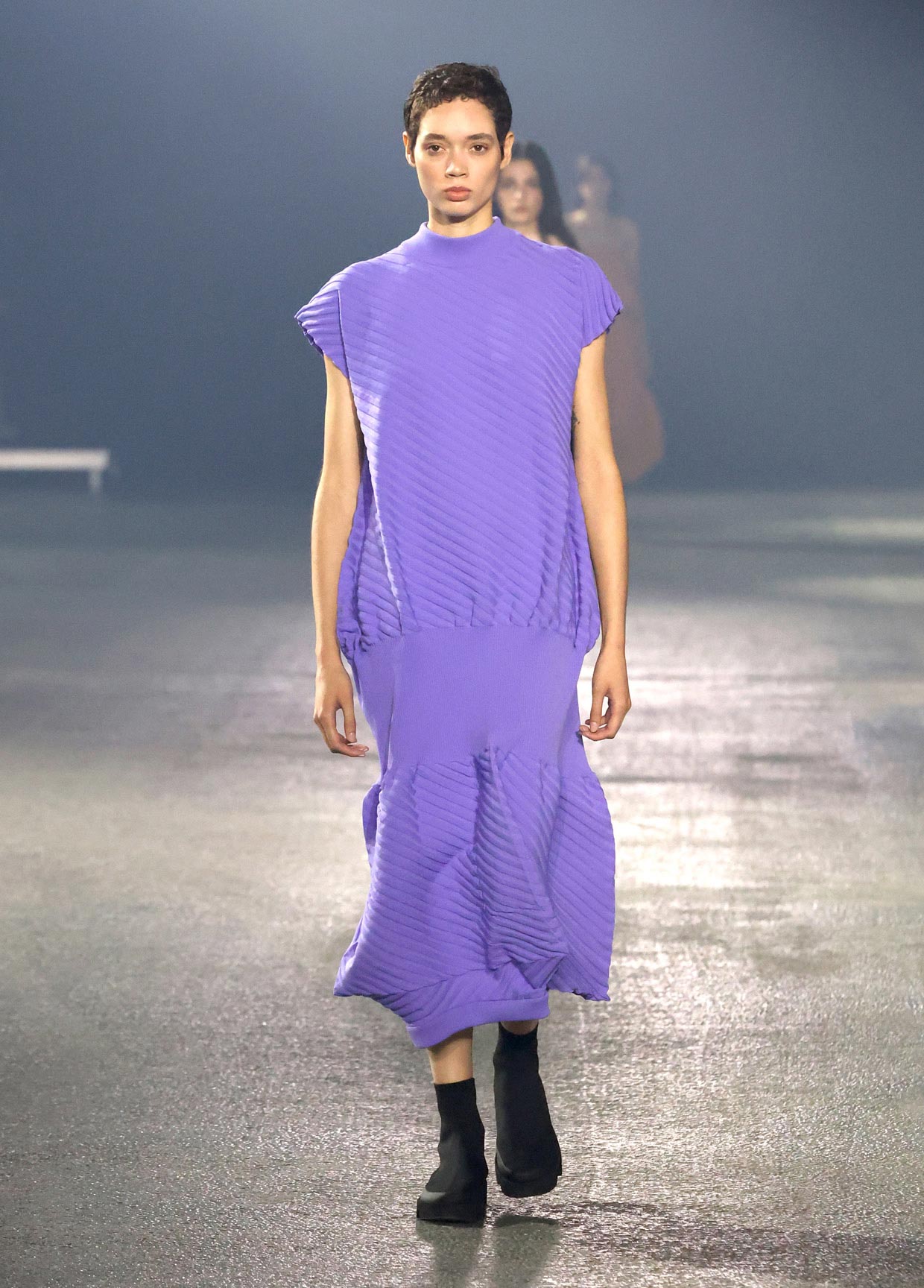 ISSEY MIYAKE SPRING SUMMER 2023 コレクション30 – isseymiyake.com