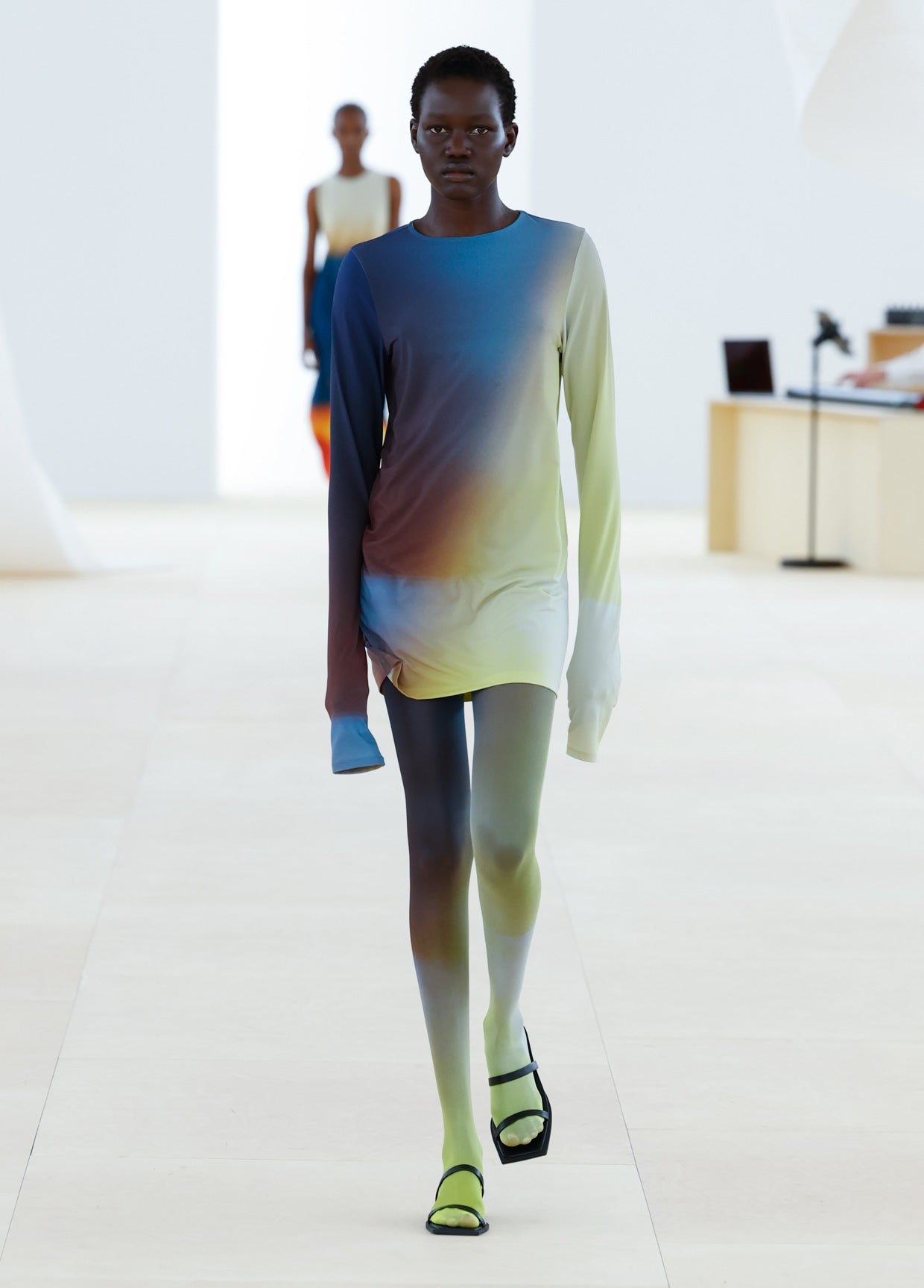 ISSEY MIYAKE SPRING SUMMER 2024 コレクション 12