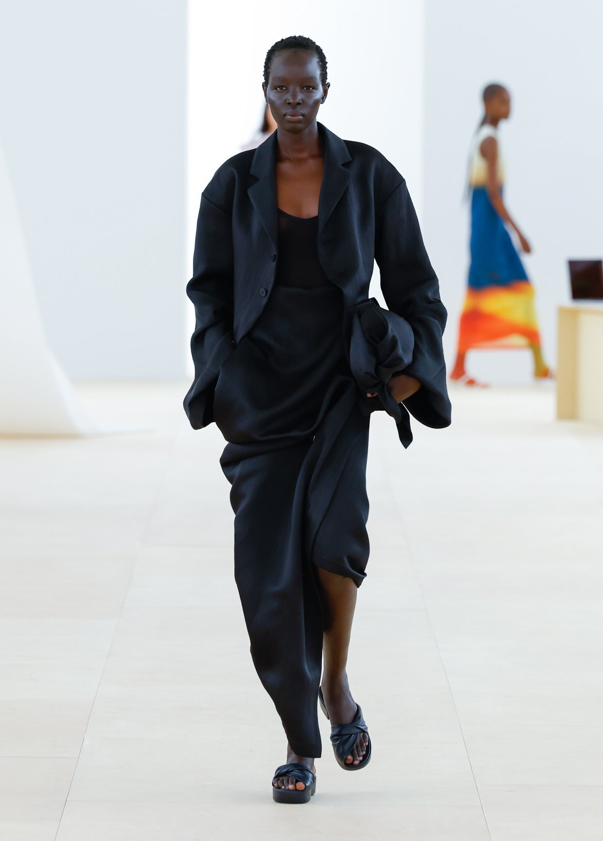 ISSEY MIYAKE SPRING SUMMER 2024 コレクション 16