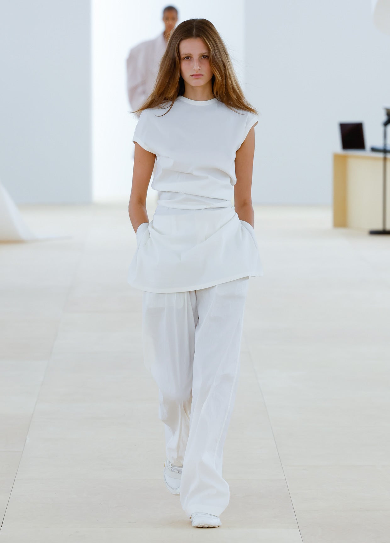 ISSEY MIYAKE コレクション SPRING SUMMER 2024 – isseymiyake.com ISSEY MIYAKE コレクション SPRING SUMMER 2024 – isseymiyake.com