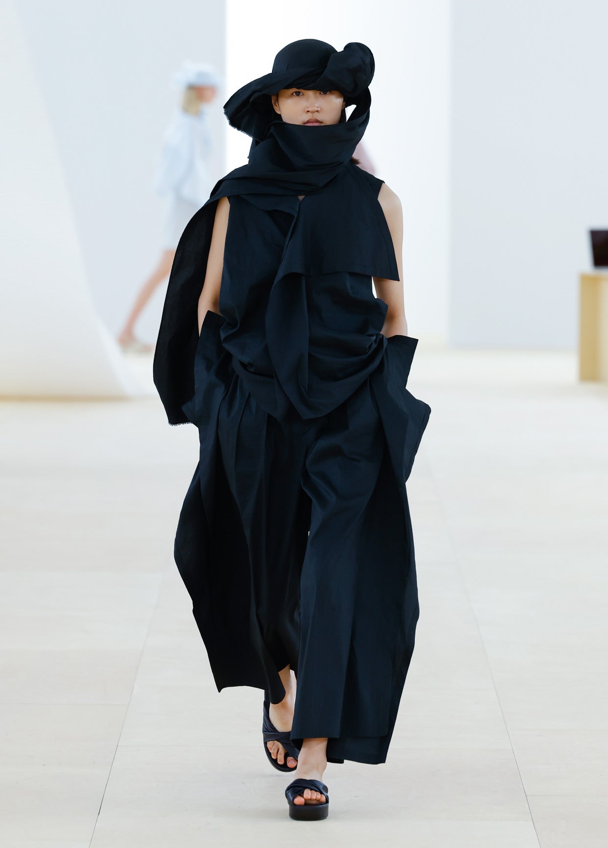 ISSEY MIYAKE SPRING SUMMER 2024 コレクション 34