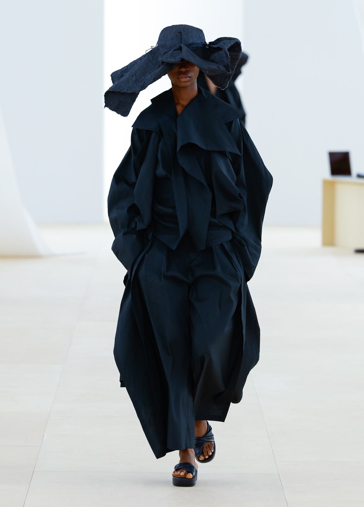 ISSEY MIYAKE SPRING SUMMER 2024 コレクション 38