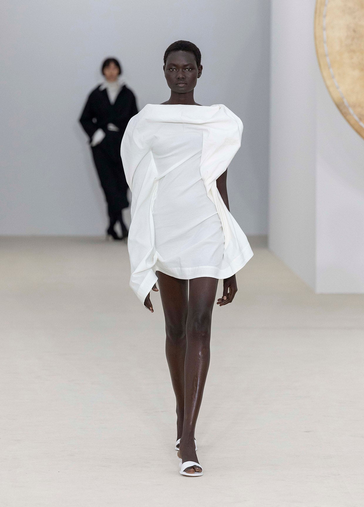 ISSEY MIYAKE SPRING SUMMER 2026 コレクション 32 – isseymiyake.com