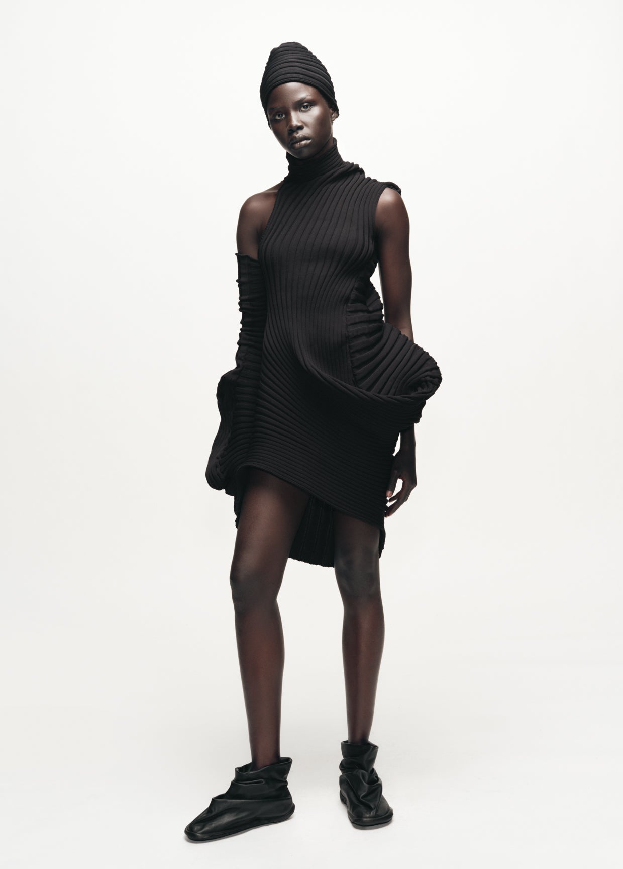 ISSEY MIYAKE ルック – isseymiyake.com
