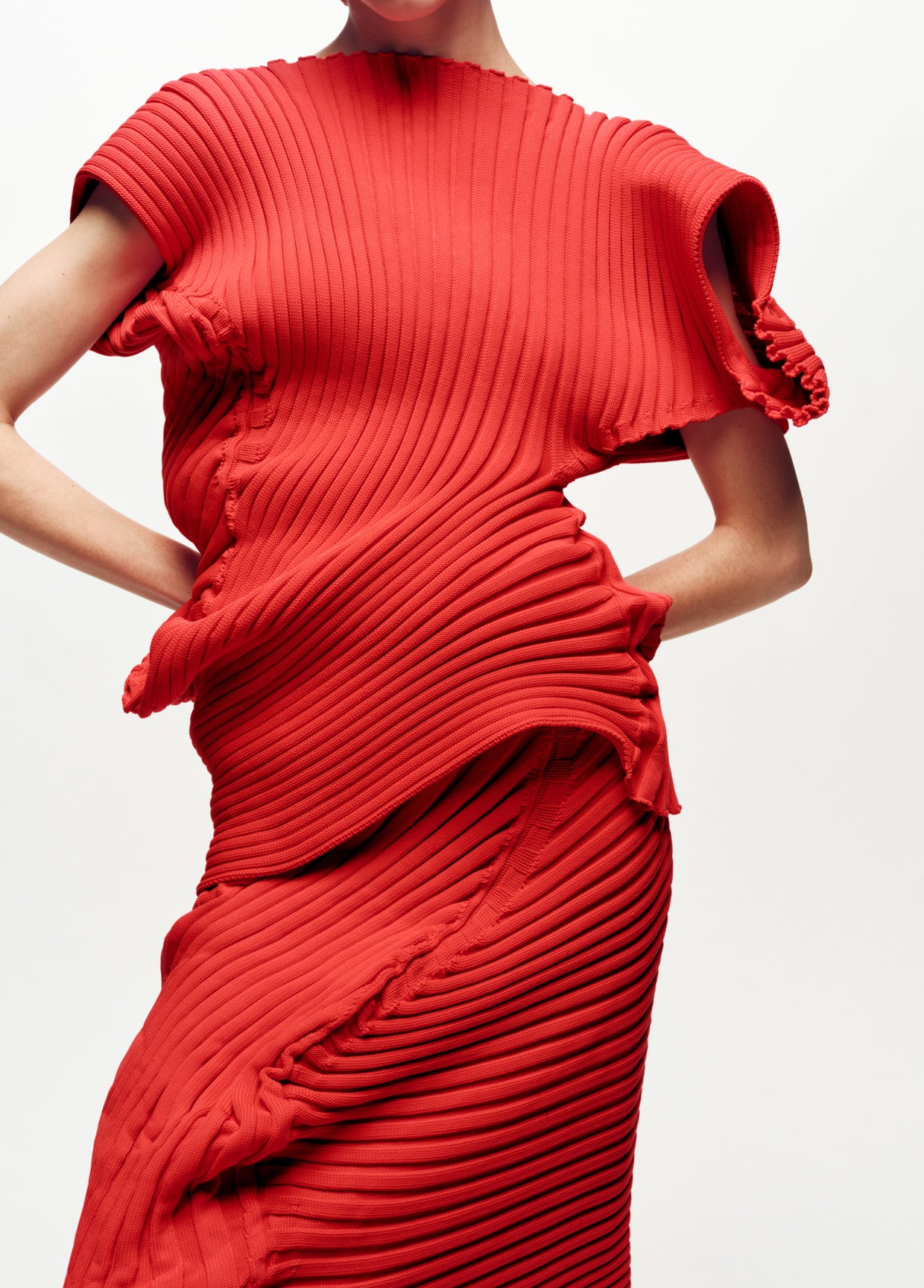 ISSEY MIYAKE ルック – isseymiyake.com