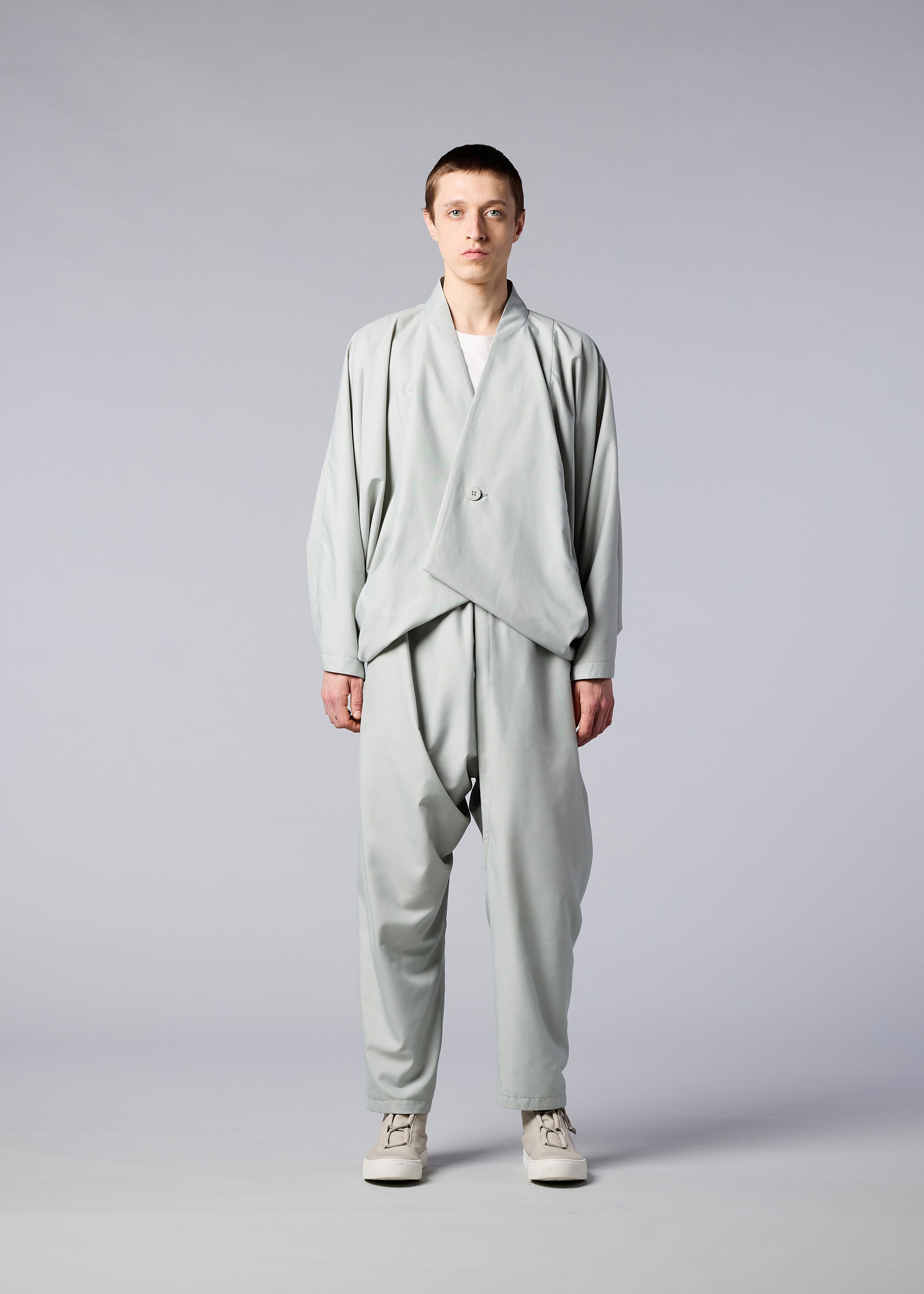SWING – isseymiyake.com