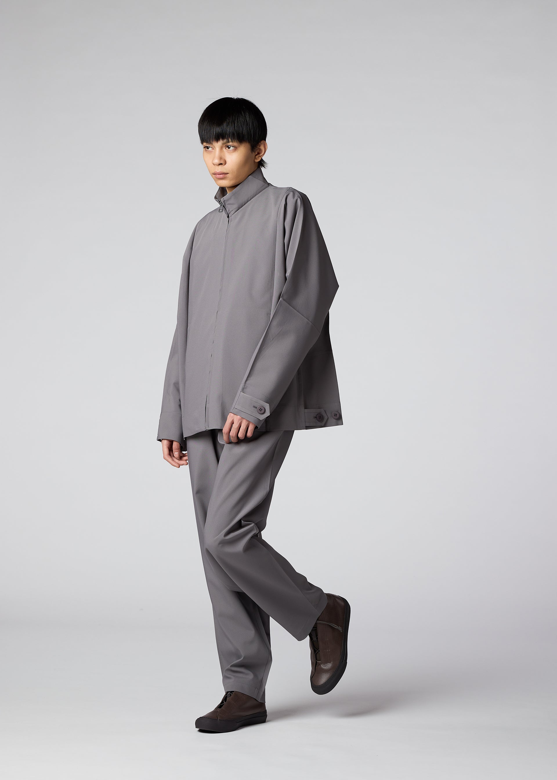 FLAT – isseymiyake.com