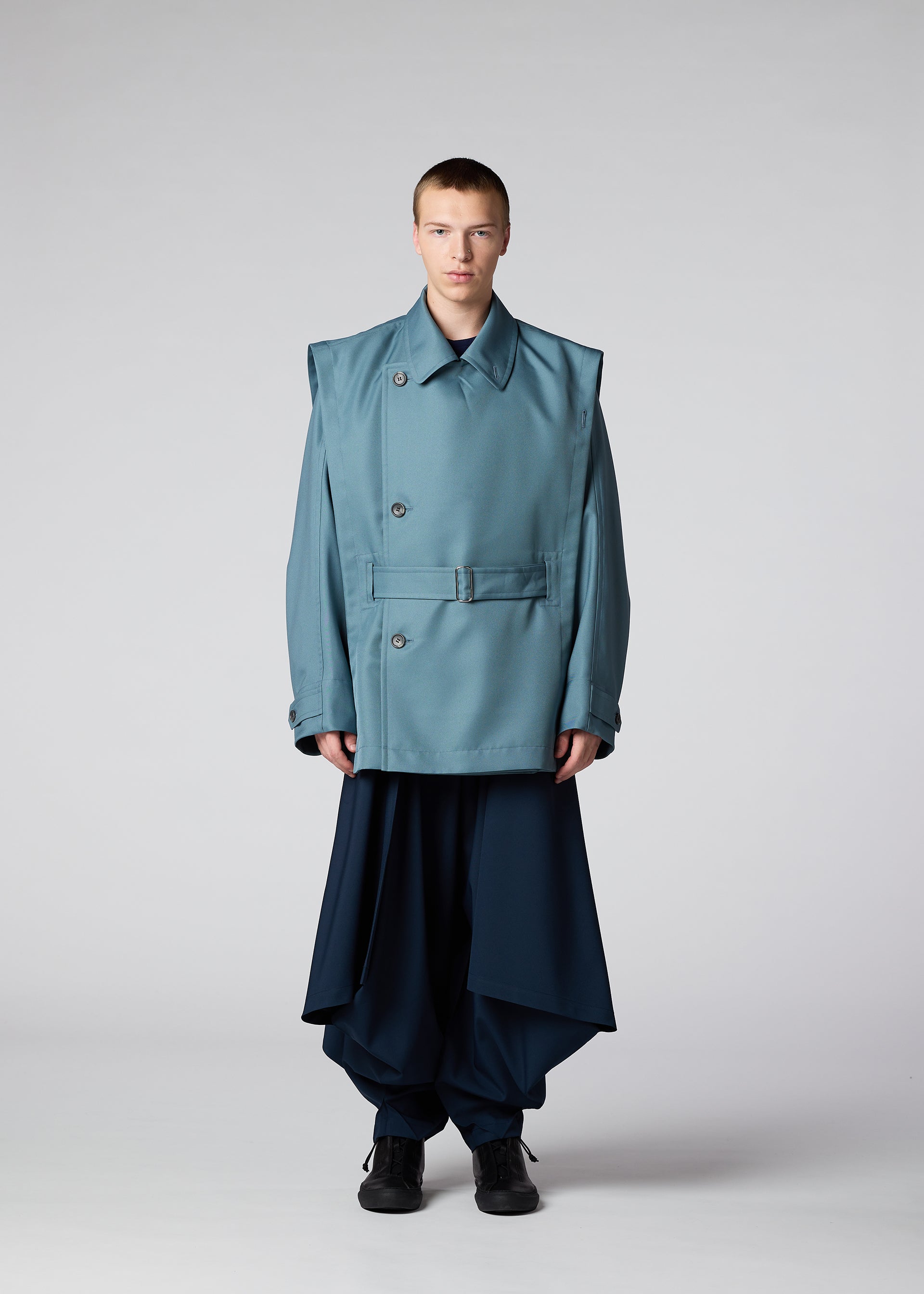 ジャケット・アウター issey miyake im men WAFT SIZE 2 IM MEN AUTUMN WINTER 2025/26 コレクション 05 – isseymiyake.com