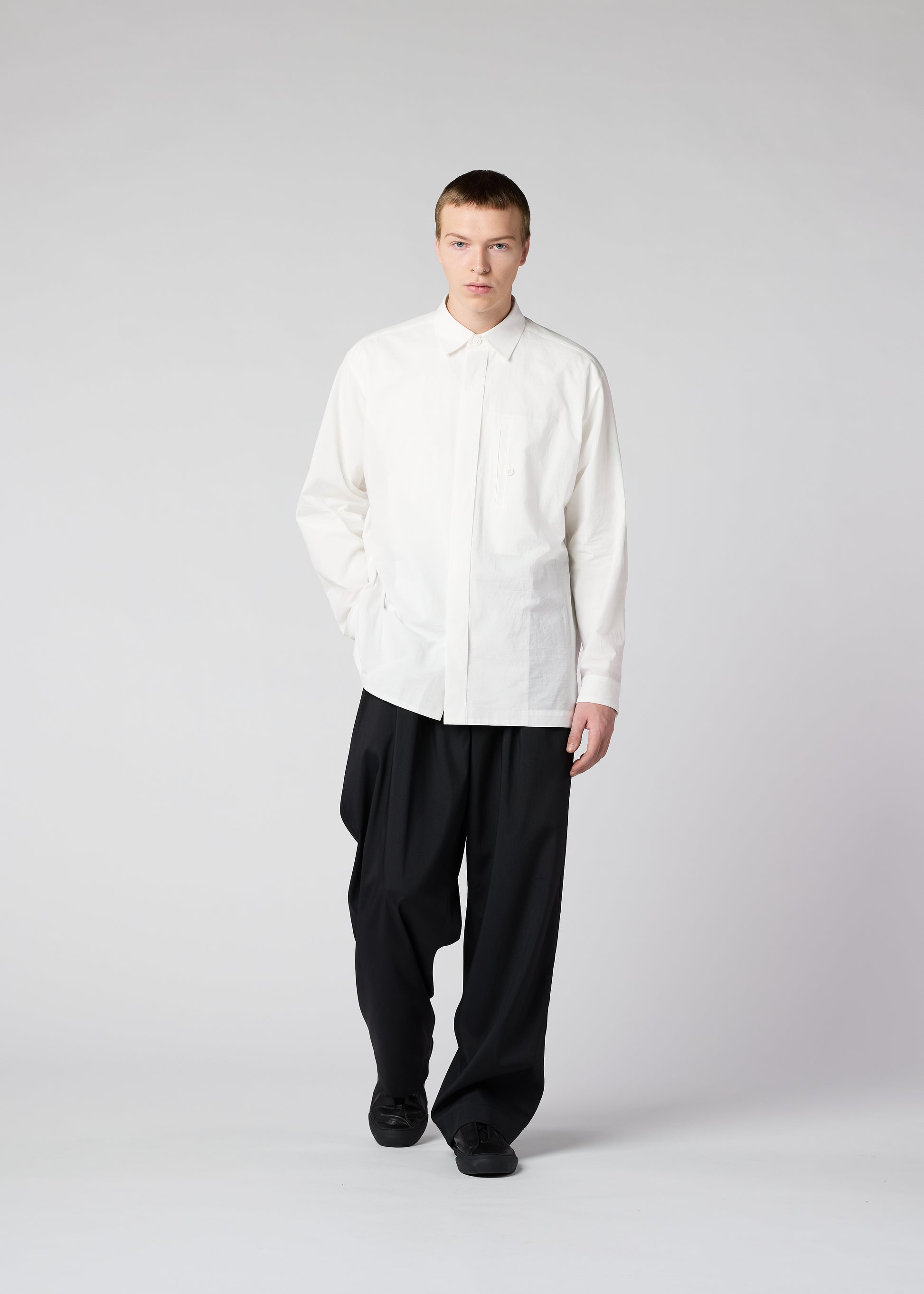 WHITE SHIRT、メンズ_トップス_シャツ、着用画像4