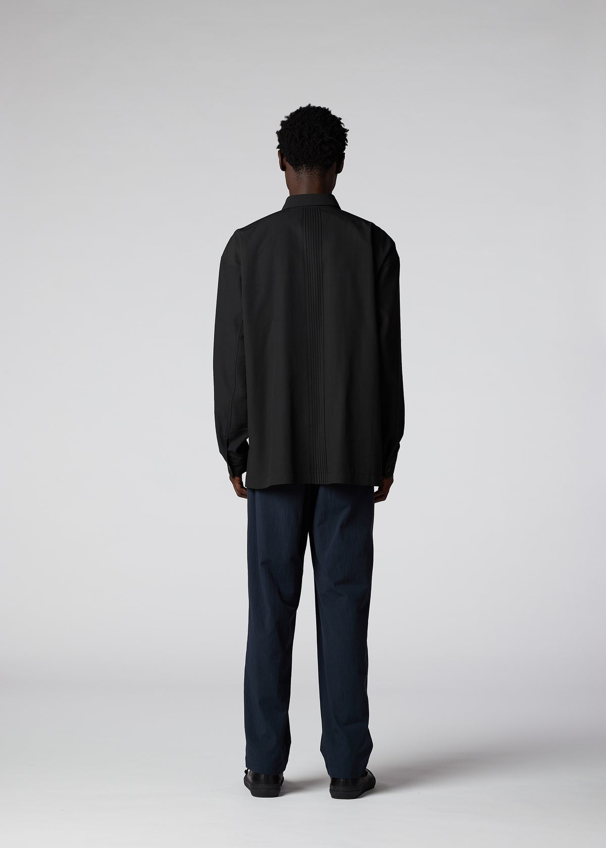 PLEATS SHIRT、メンズ_トップス_シャツ、着用画像3