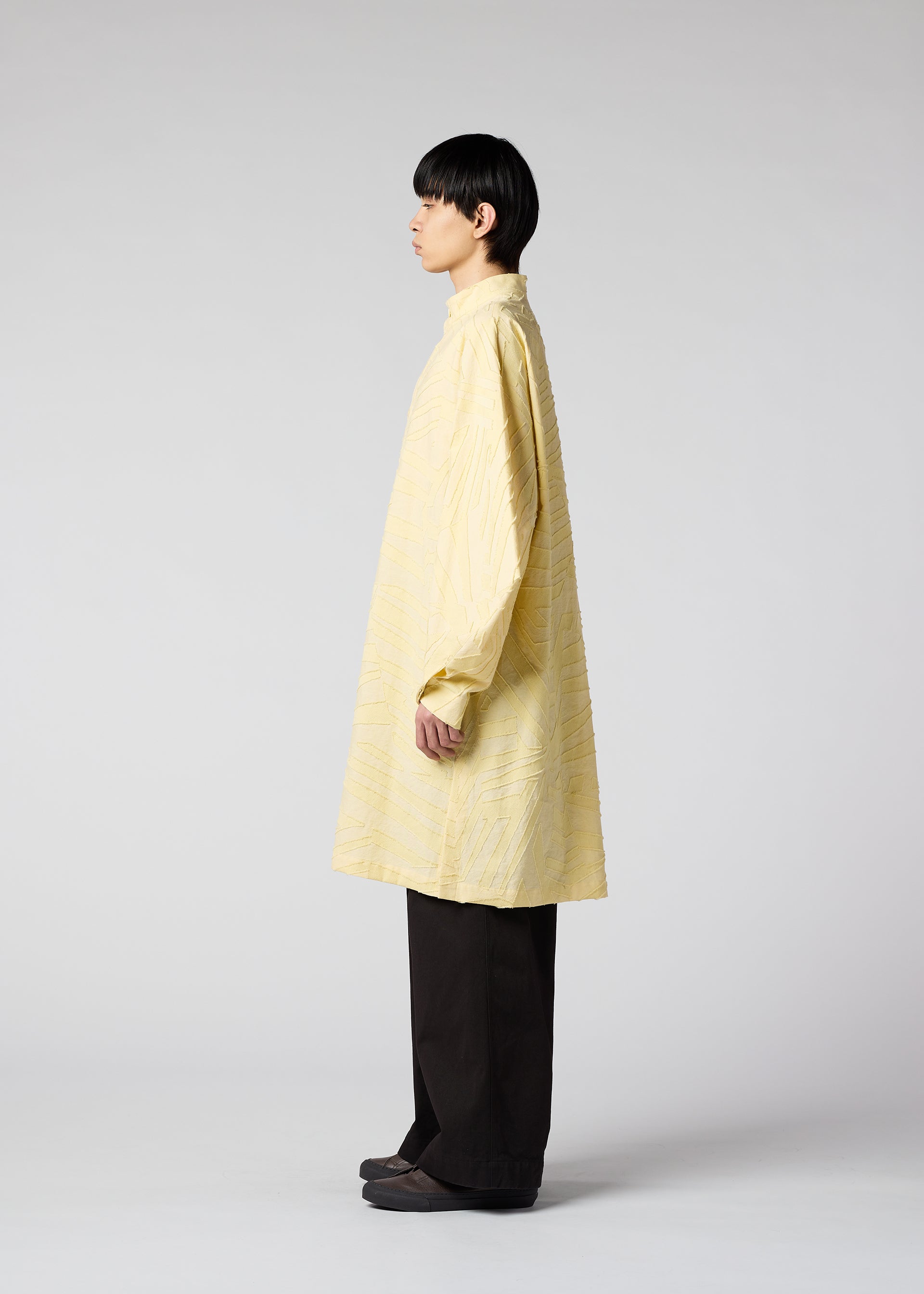 ISSEY MIYAKE カットソー チュニック 幾何学模様 長袖 2 ブラック ISSEY MIYAKE（イッセイミヤケ）Tシャツ・カットソー 黒 サイズ:2(M位