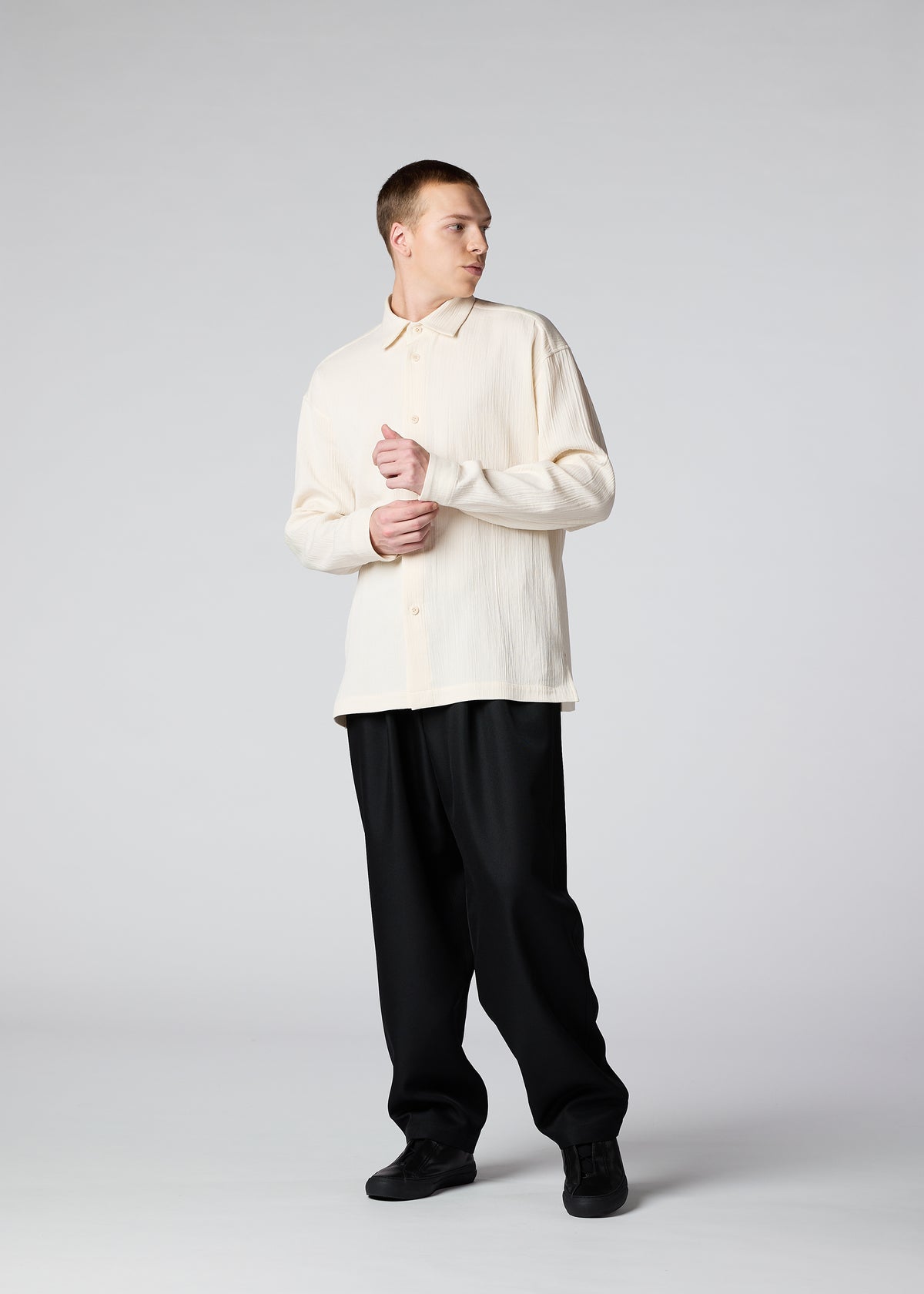 DOUBLE WEAVE CREPE、メンズ_トップス_シャツ、着用画像5