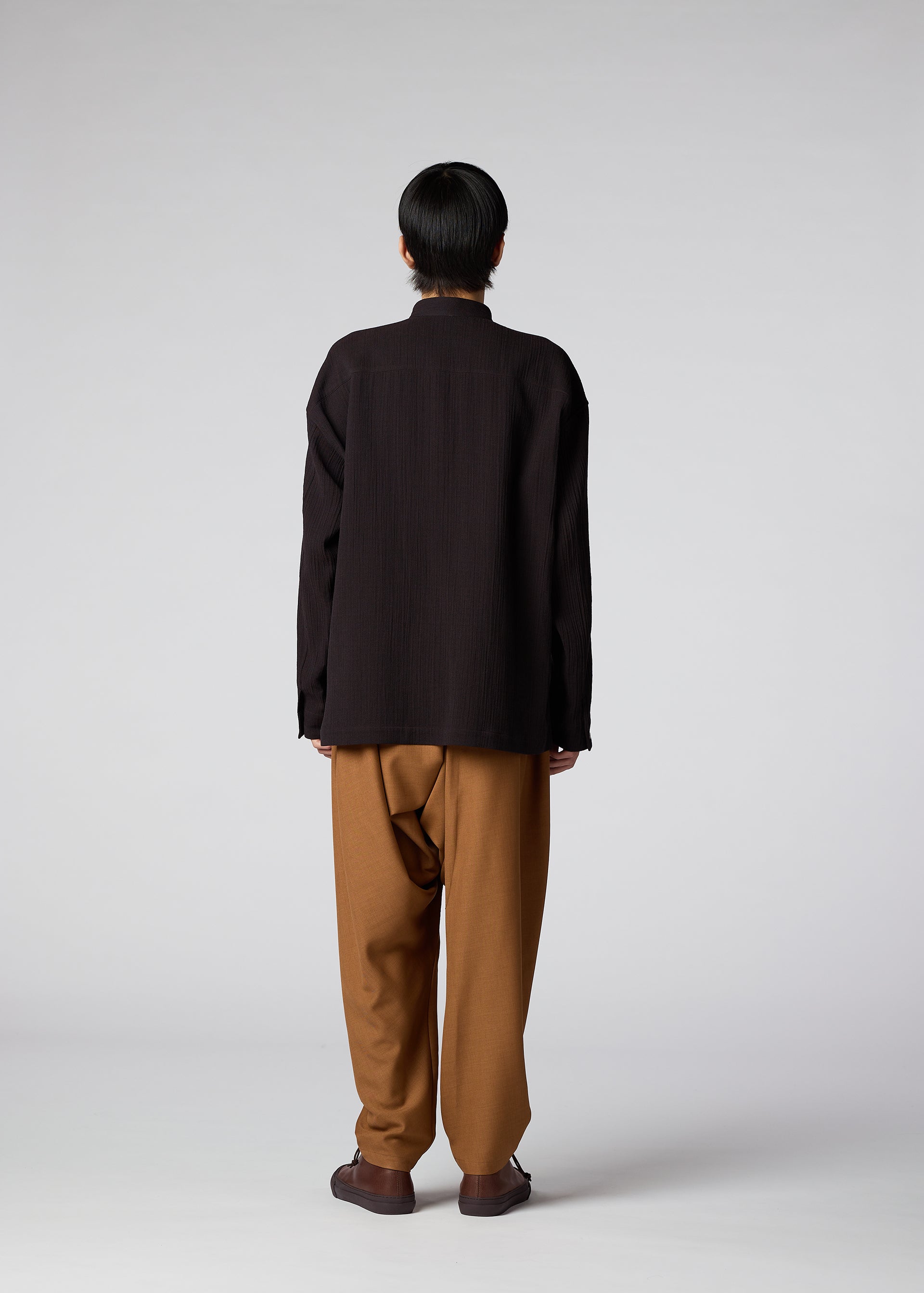 DOUBLE WEAVE CREPE、メンズ_トップス_シャツ、着用画像3