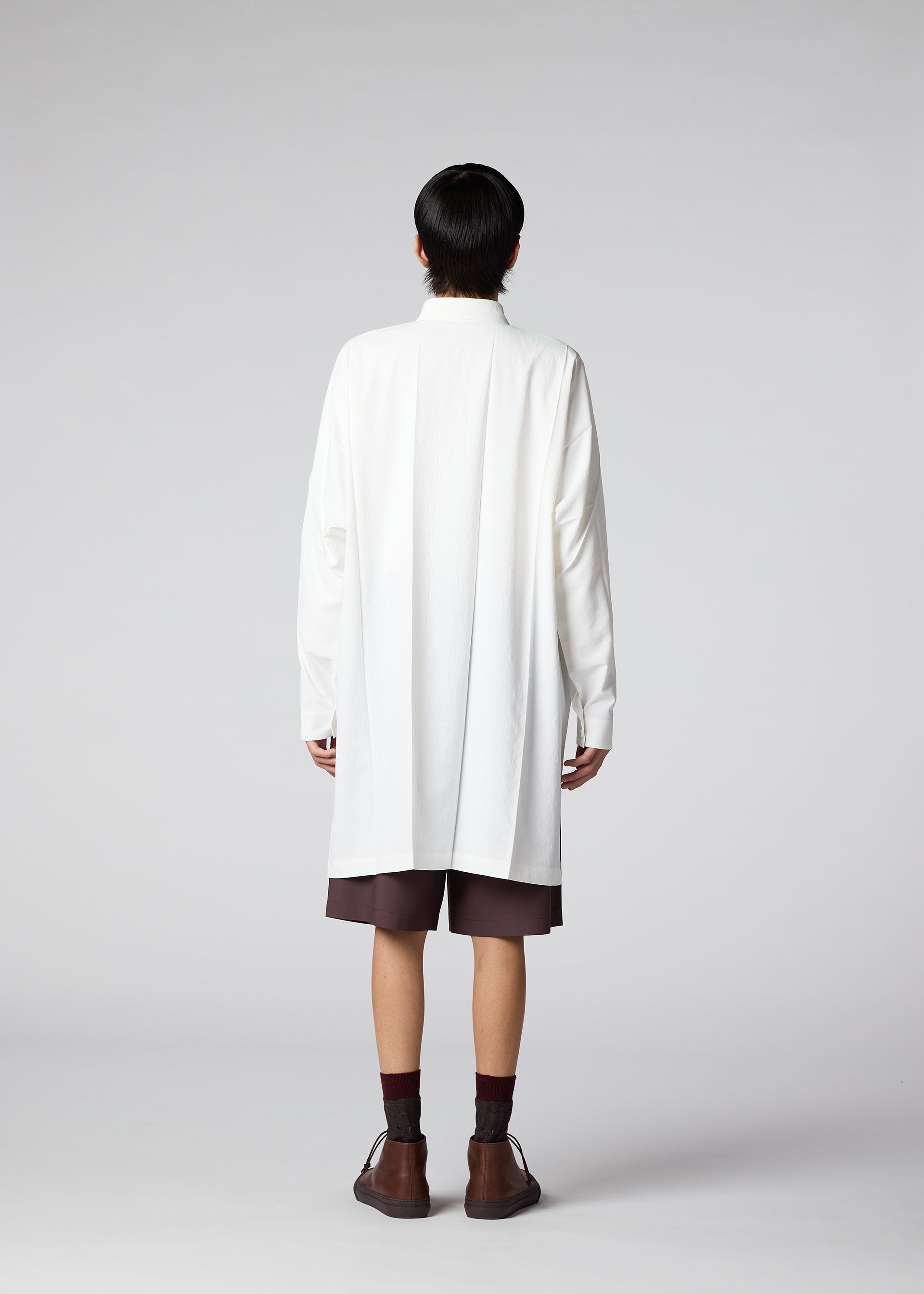BIG PLEATS SHIRT – isseymiyake.com