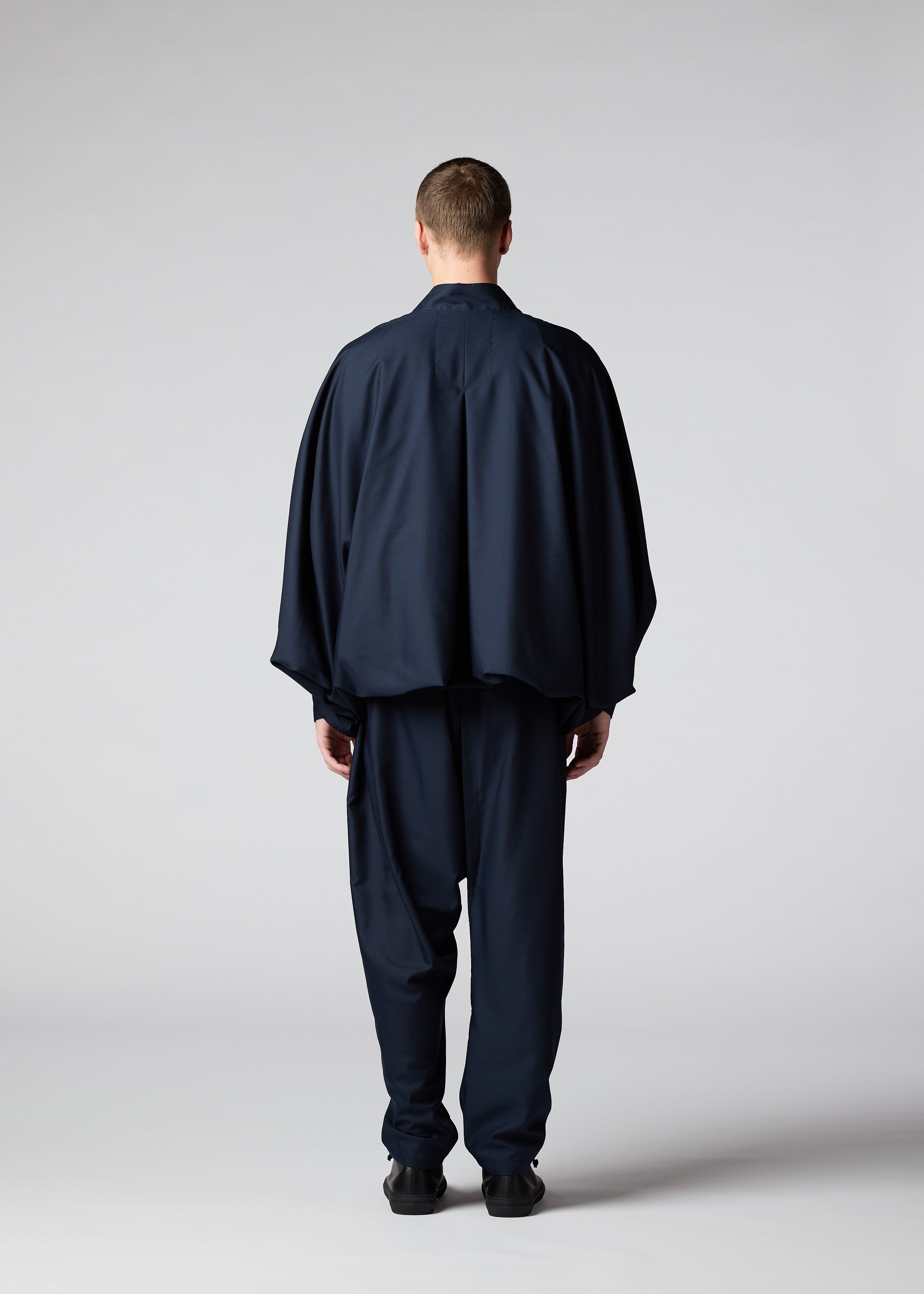 SWING – ISSEY MIYAKE ONLINE STORE