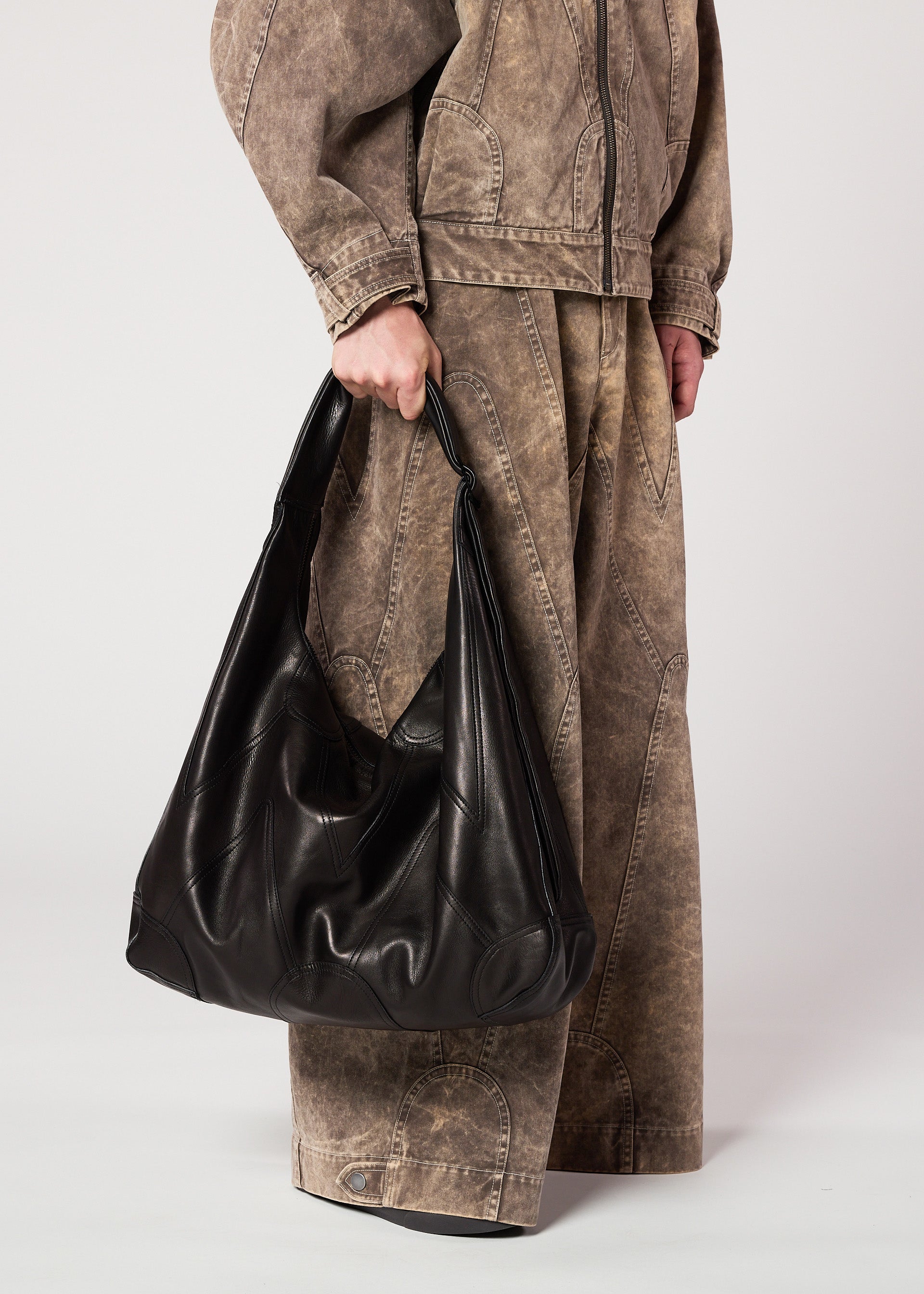 ELEMENTS LEATHER BAG – isseymiyake.com