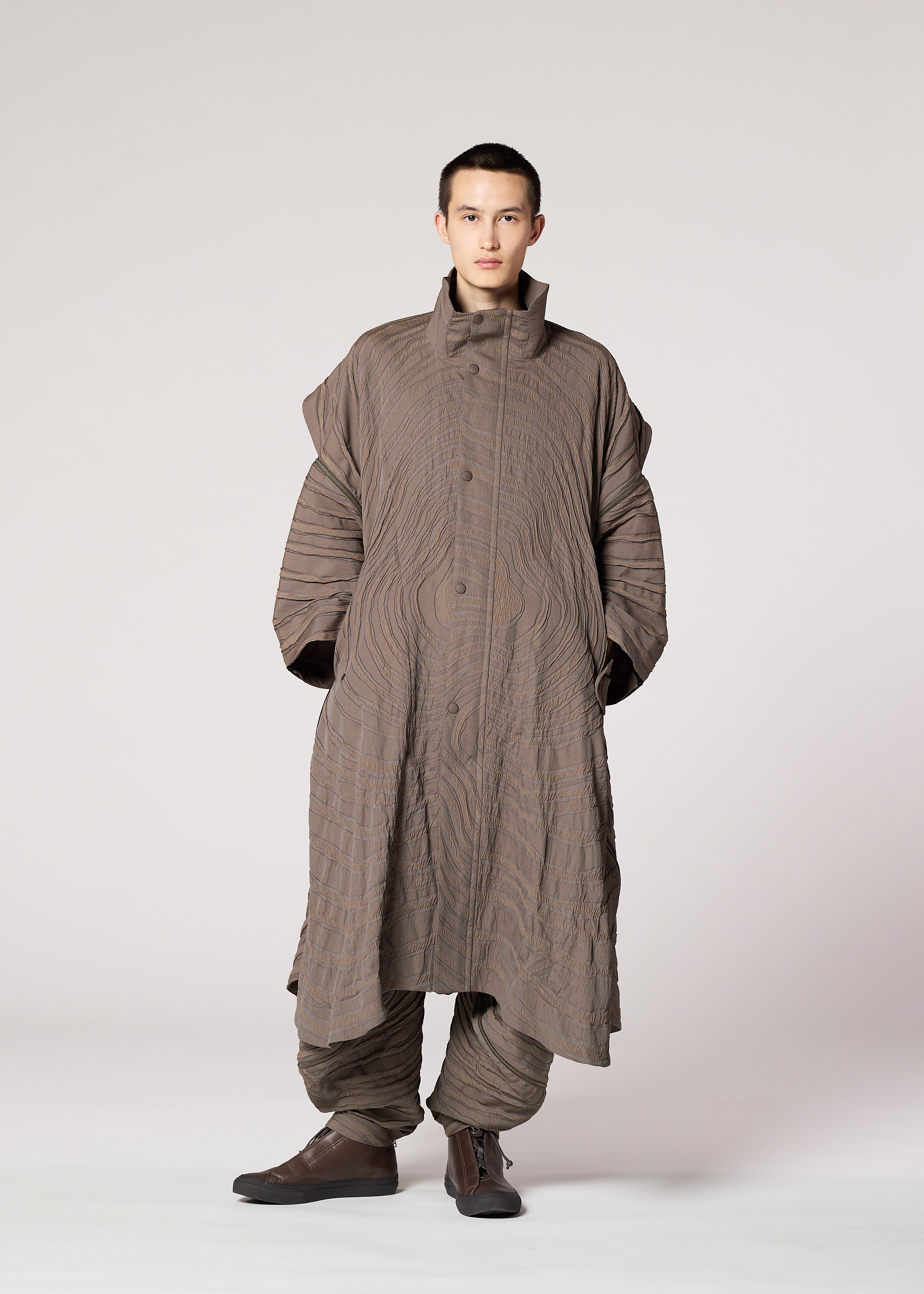ENGRAVE – isseymiyake.com