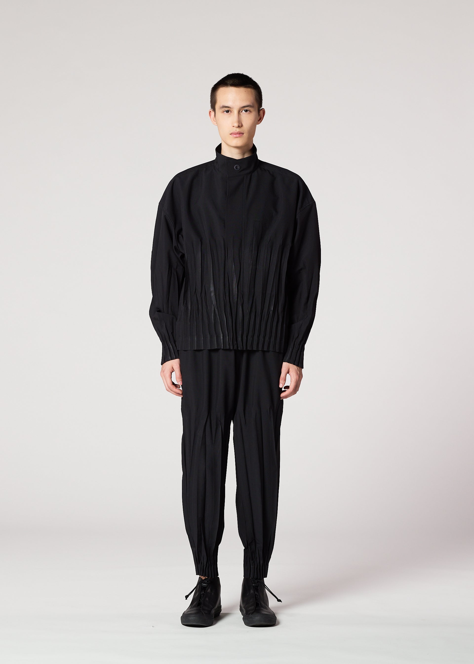 WAFT BLACK – isseymiyake.com