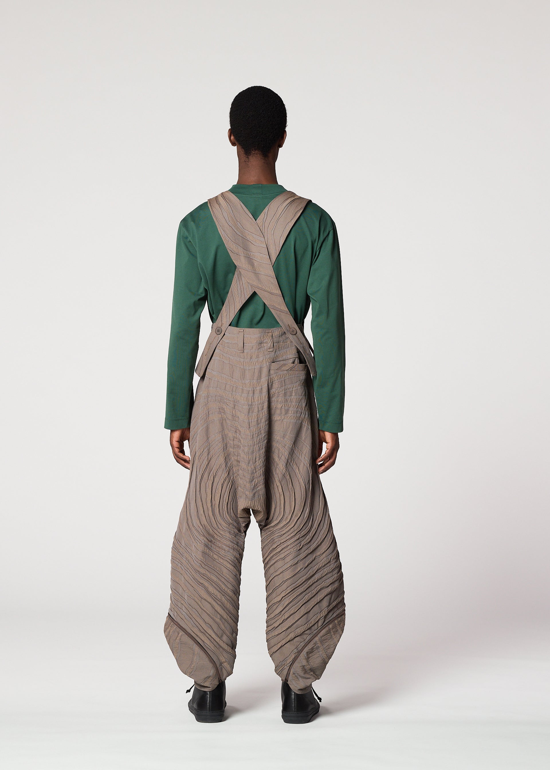 ENGRAVE – isseymiyake.com