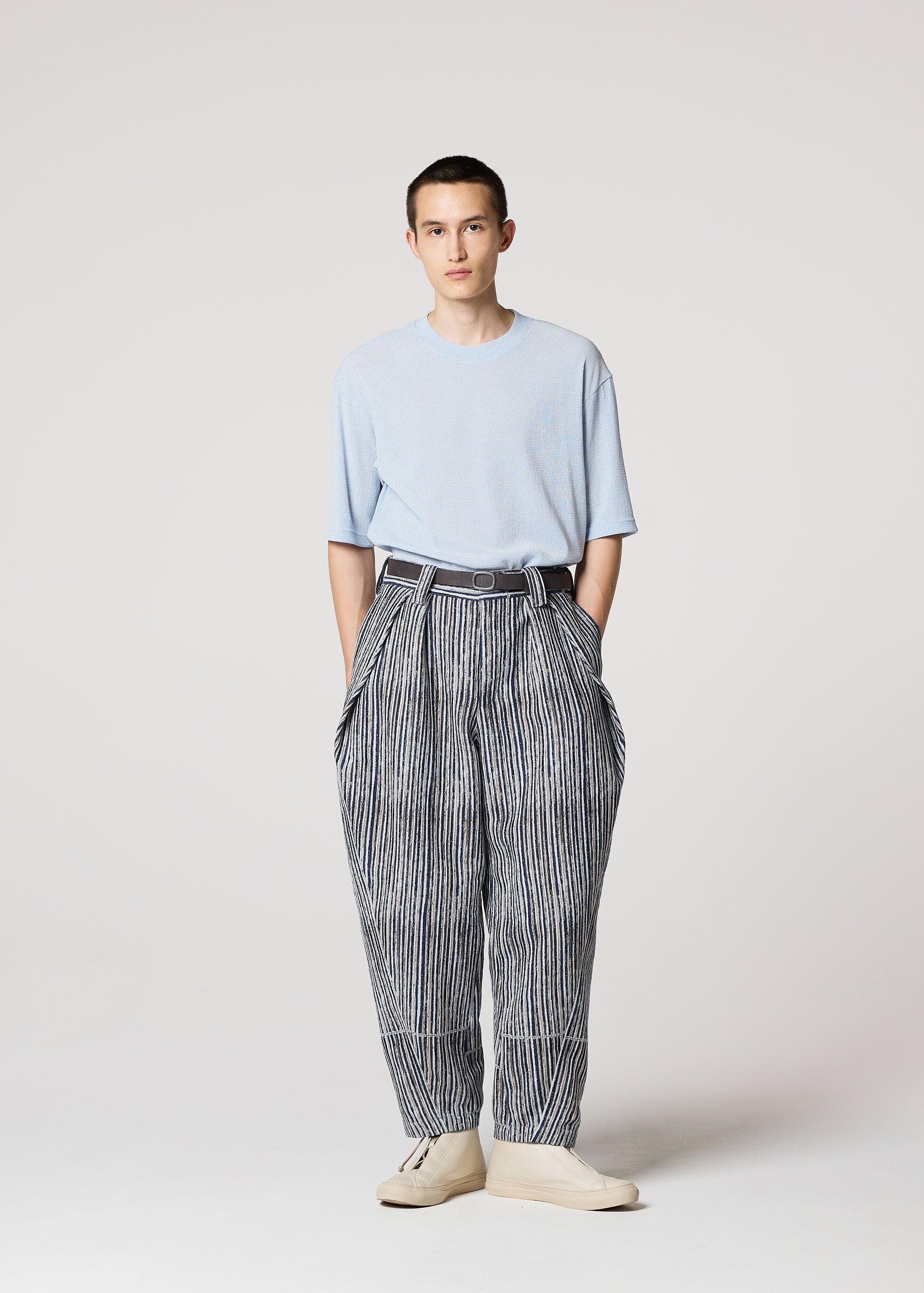 CURVINESS – isseymiyake.com