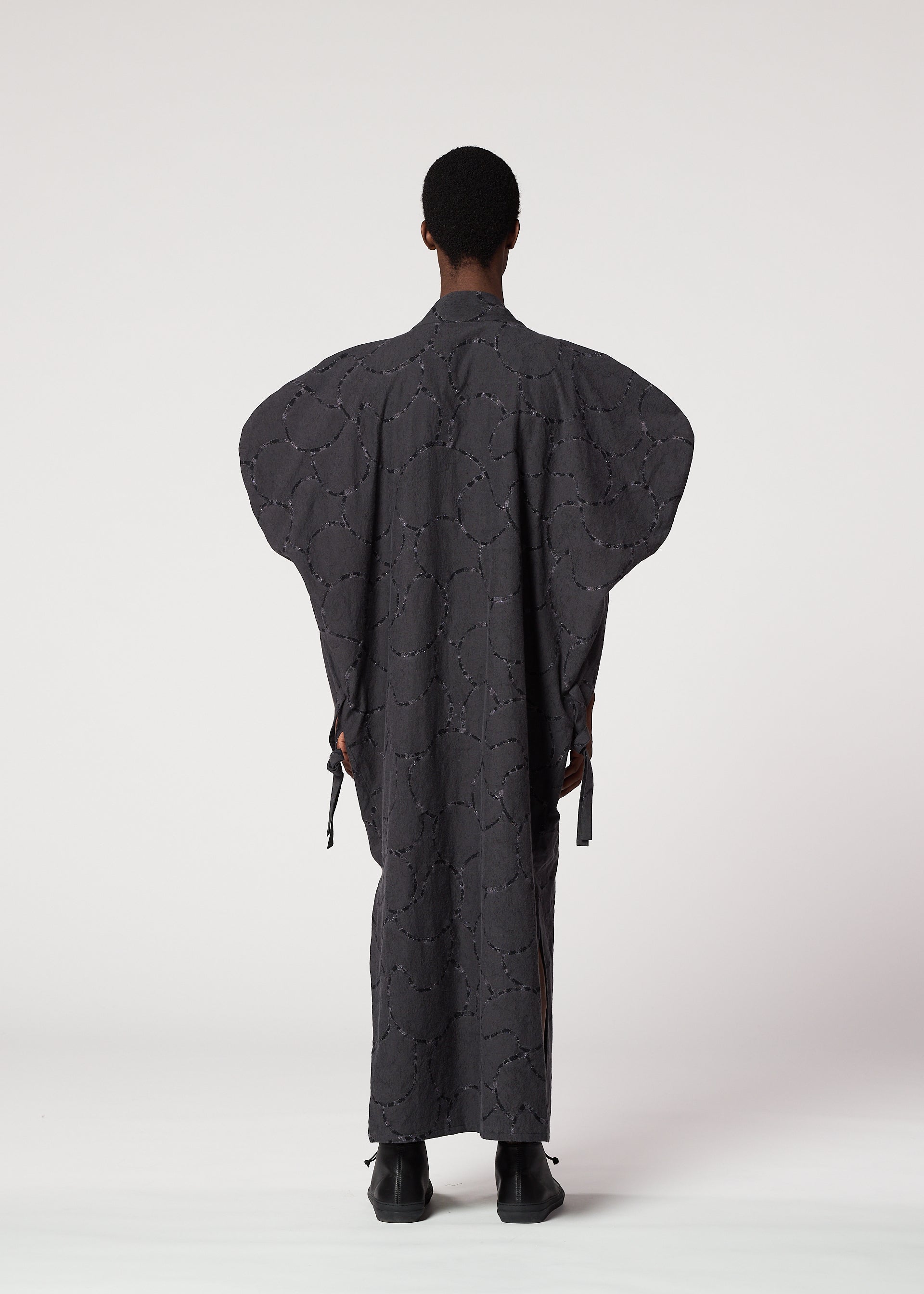 VASE JACQUARD SHIRT – isseymiyake.com