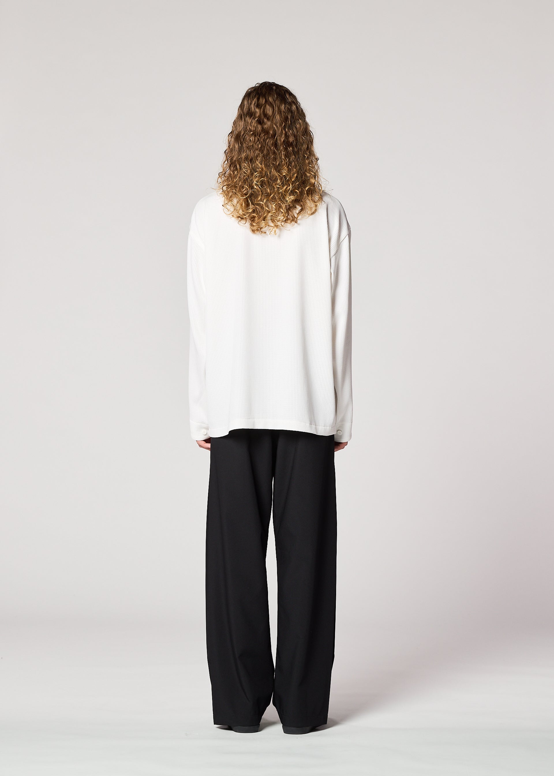 ONE SIDE TUCK SHIRT、メンズ_トップス_シャツ、着用画像3