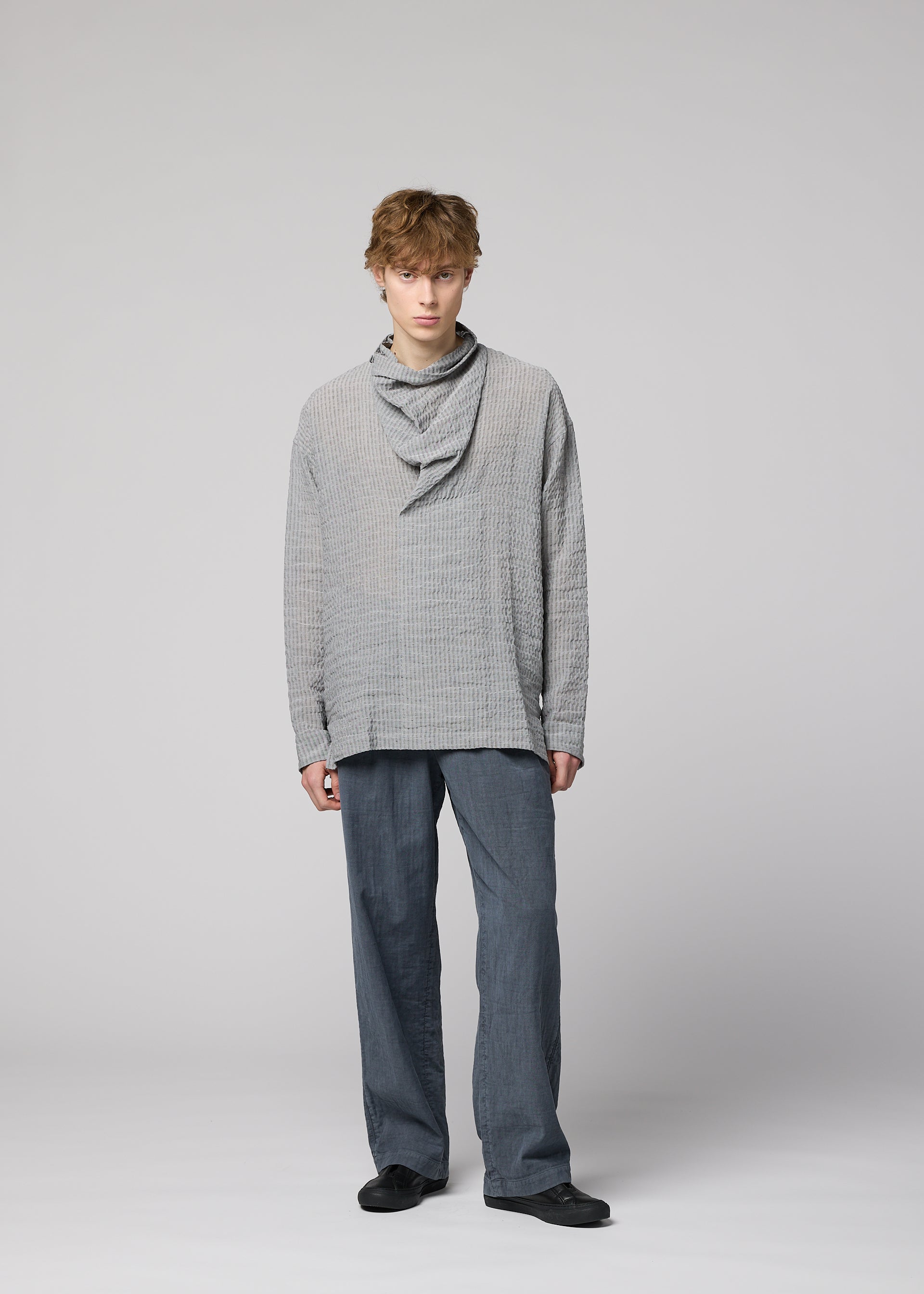 me Issey Miyake SHRINK STRIPE トップスライトグレー SHRINK STRIPE – isseymiyake.com