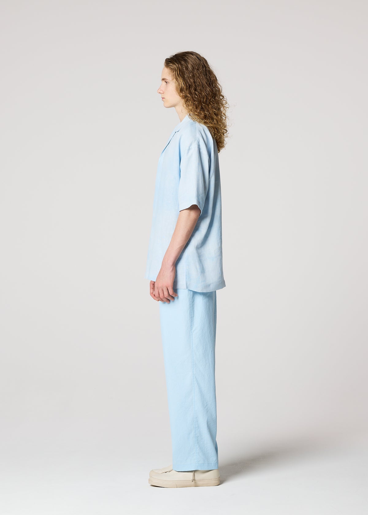 FLOATING LINEN、メンズ_トップス_シャツ、着用画像2