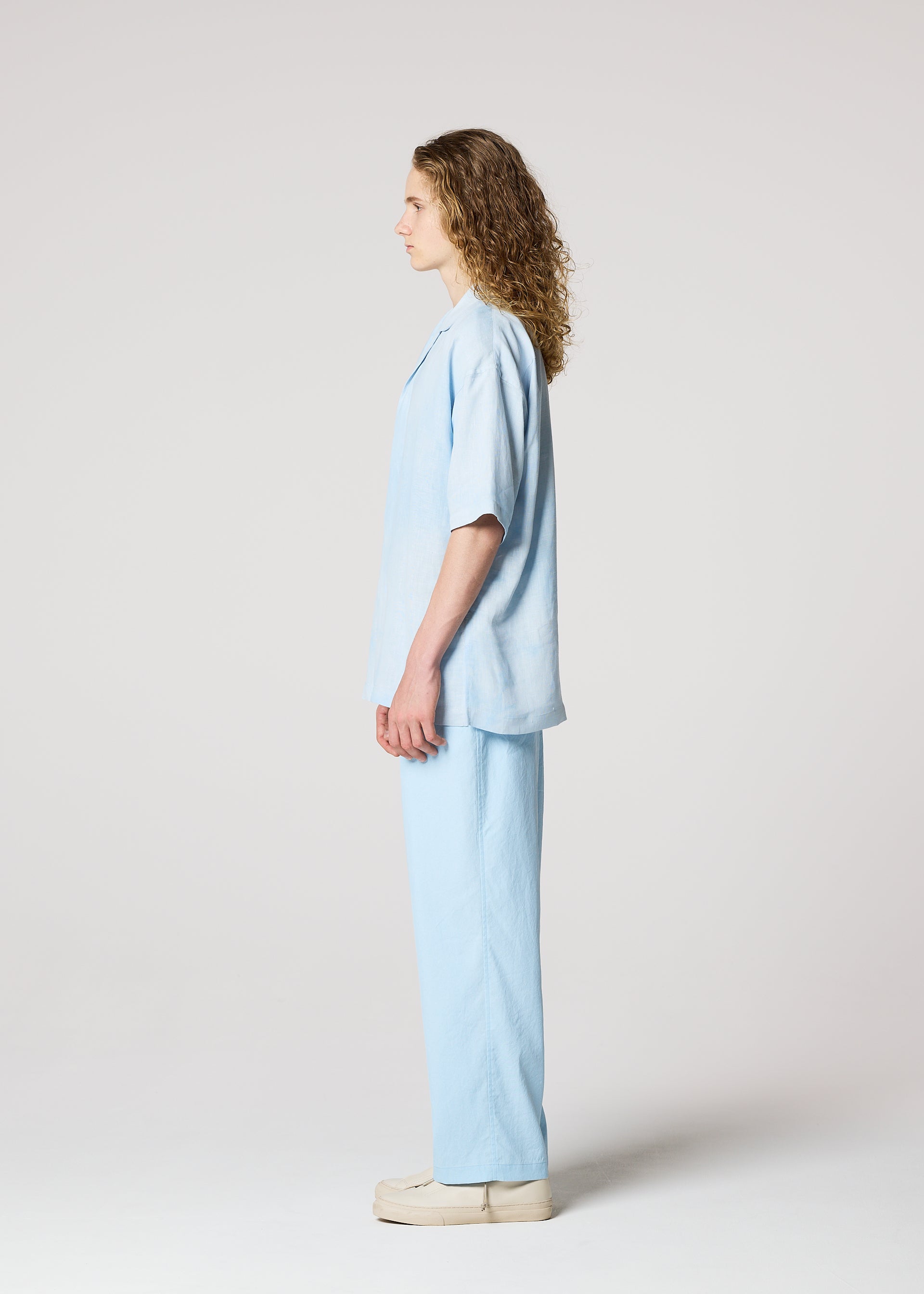 FLOATING LINEN、メンズ_トップス_シャツ、着用画像2