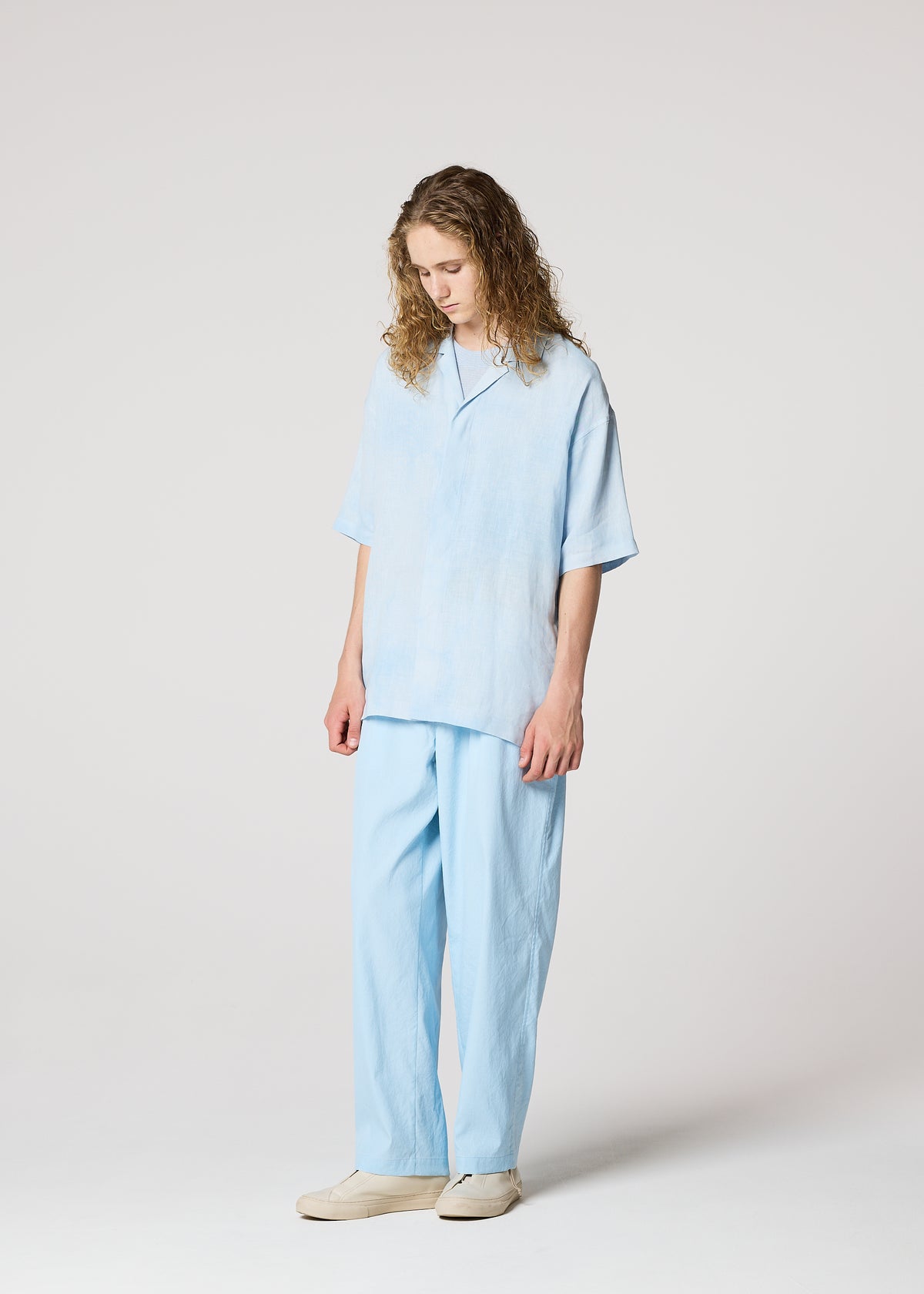 FLOATING LINEN、メンズ_トップス_シャツ、着用画像4