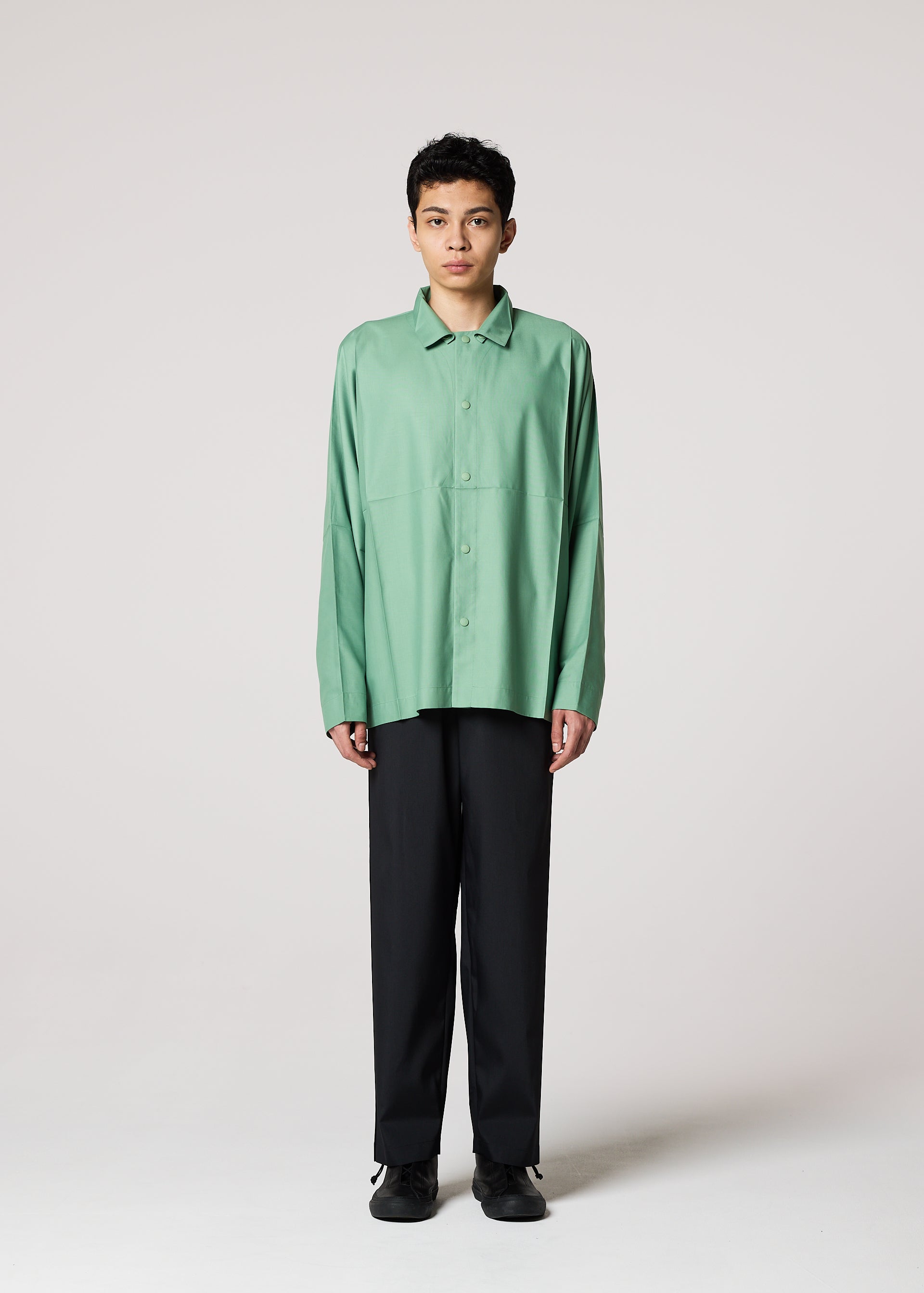 Love☆ ⭐️イッセイミヤケ　Tシャツ モックネック　横プリーツ　切替 メンズ／トップス／シャツ – isseymiyake.com