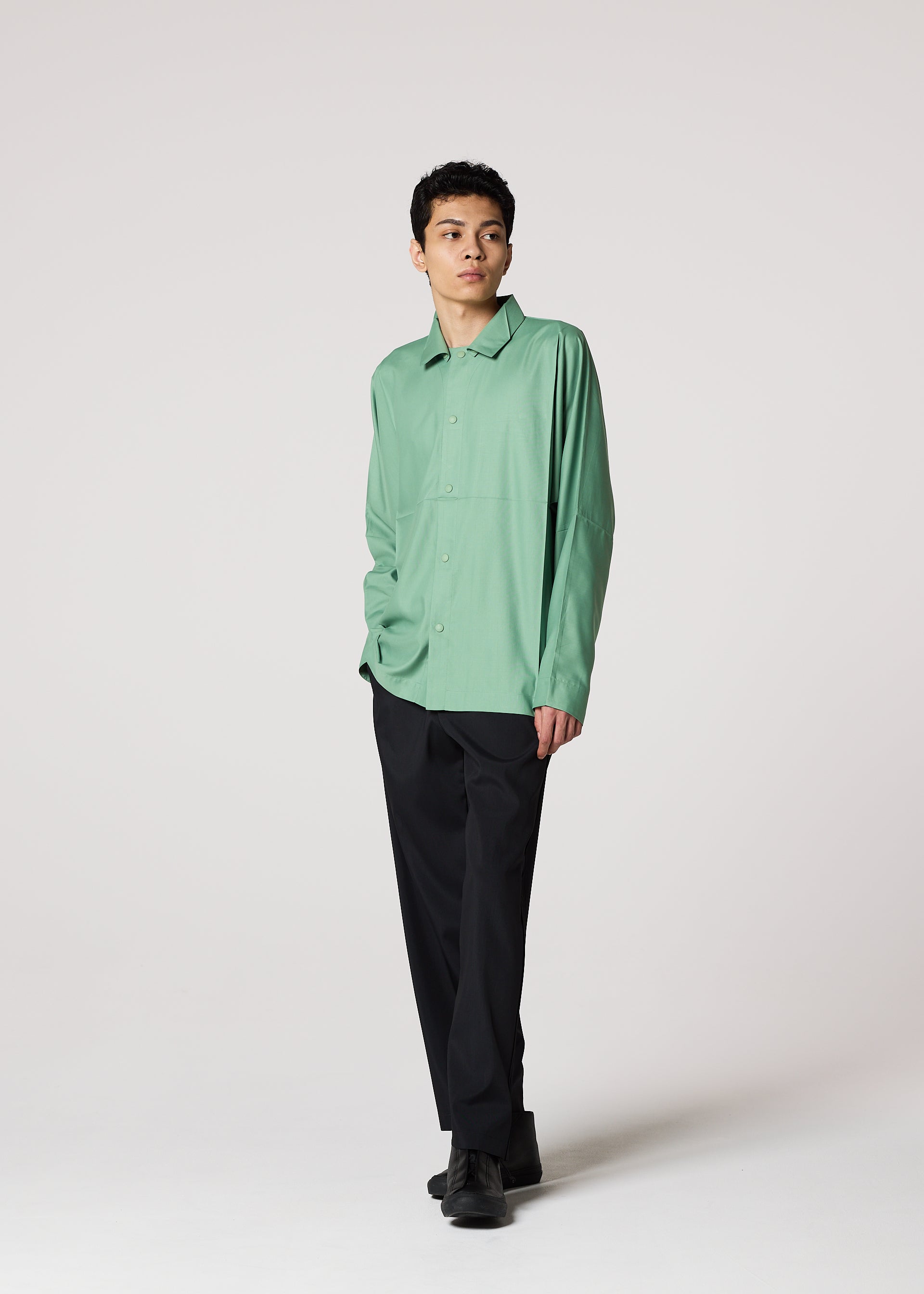 COMPACT SHIRT – isseymiyake.com