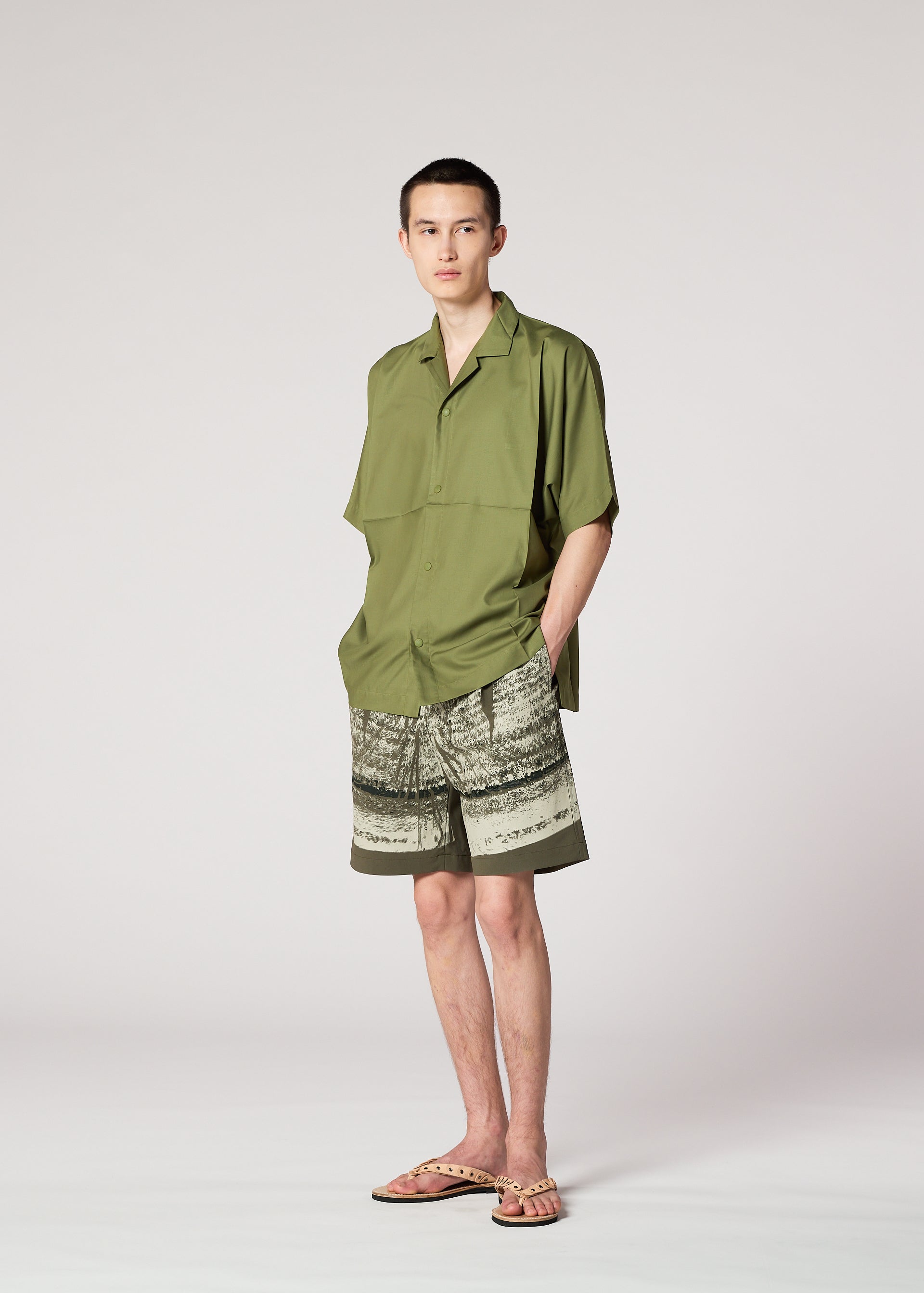 COMPACT SHIRT – isseymiyake.com